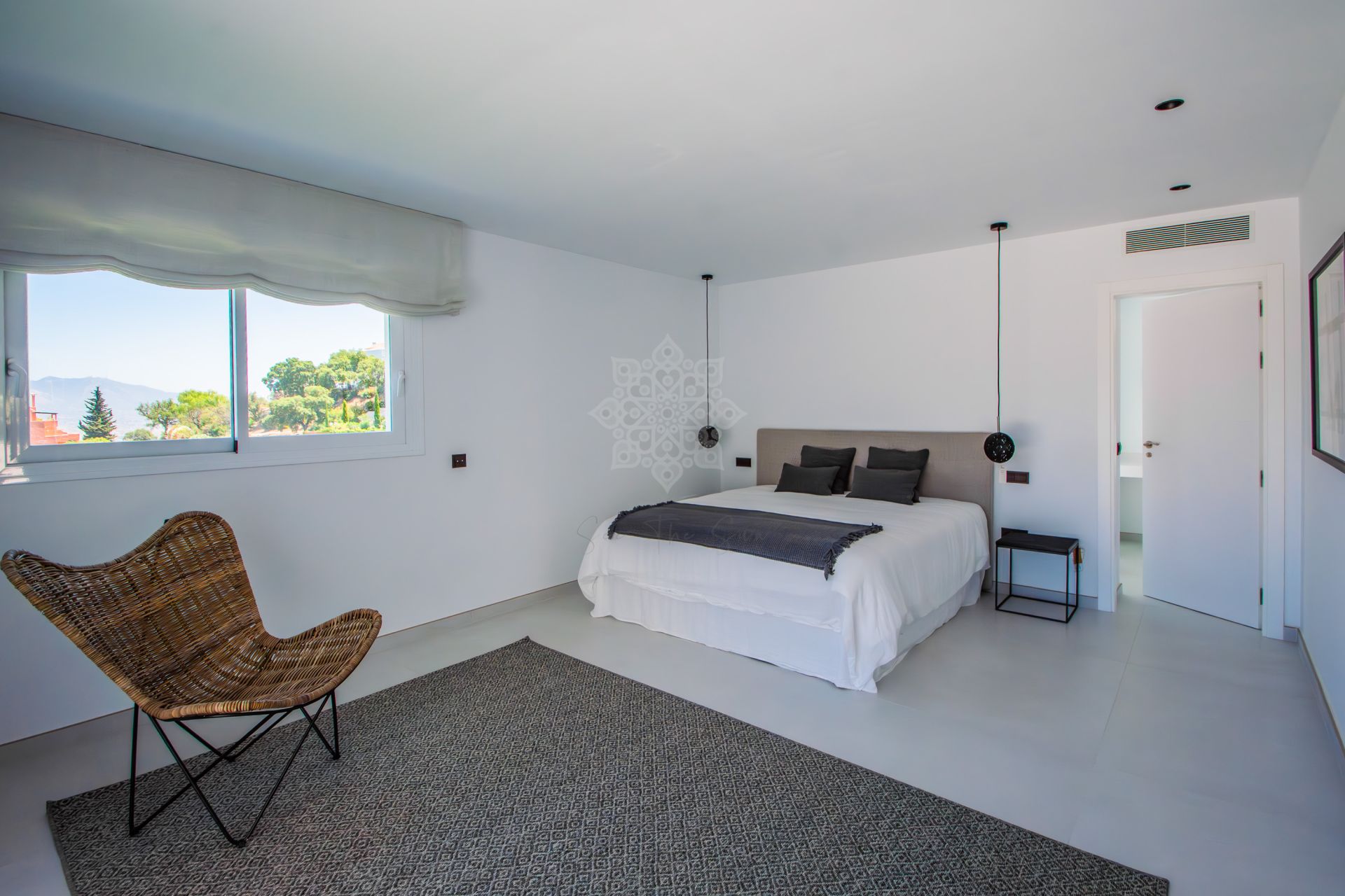 Villa in La Mairena, Marbella