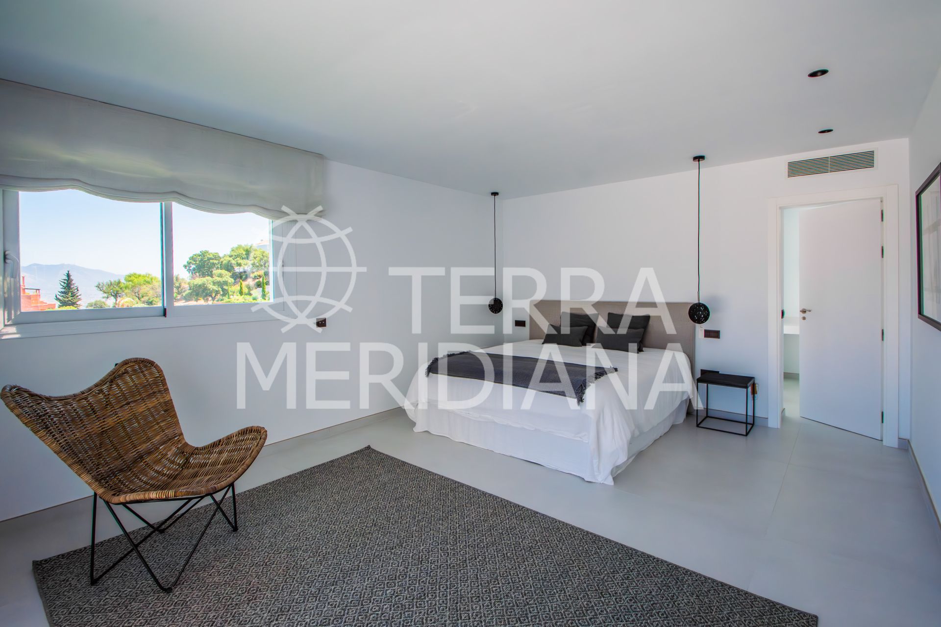 Villa in La Mairena, Marbella