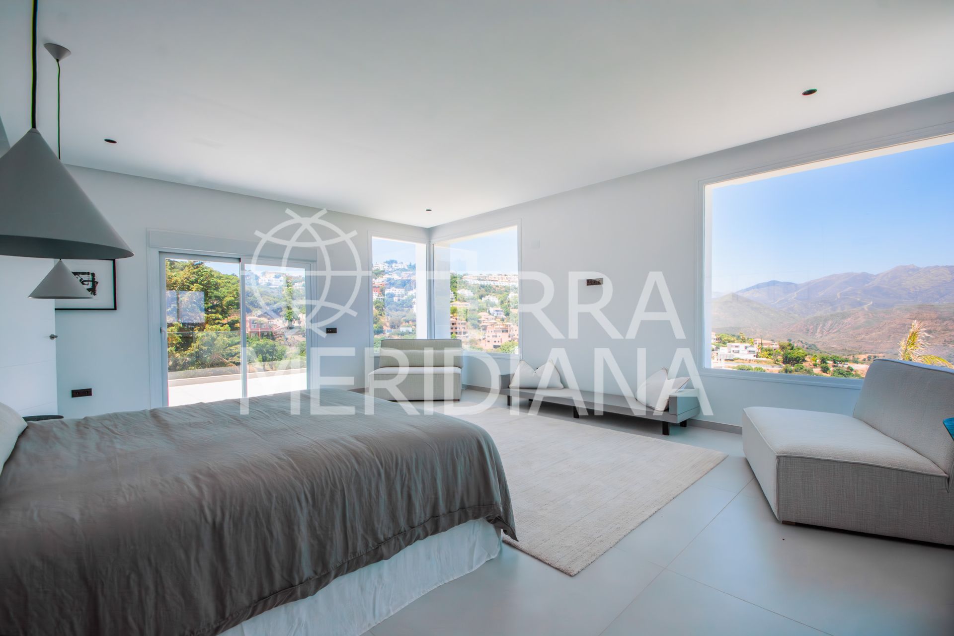 Villa in La Mairena, Marbella
