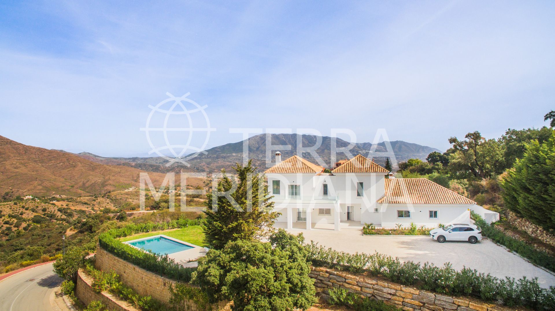 Villa in La Mairena, Marbella