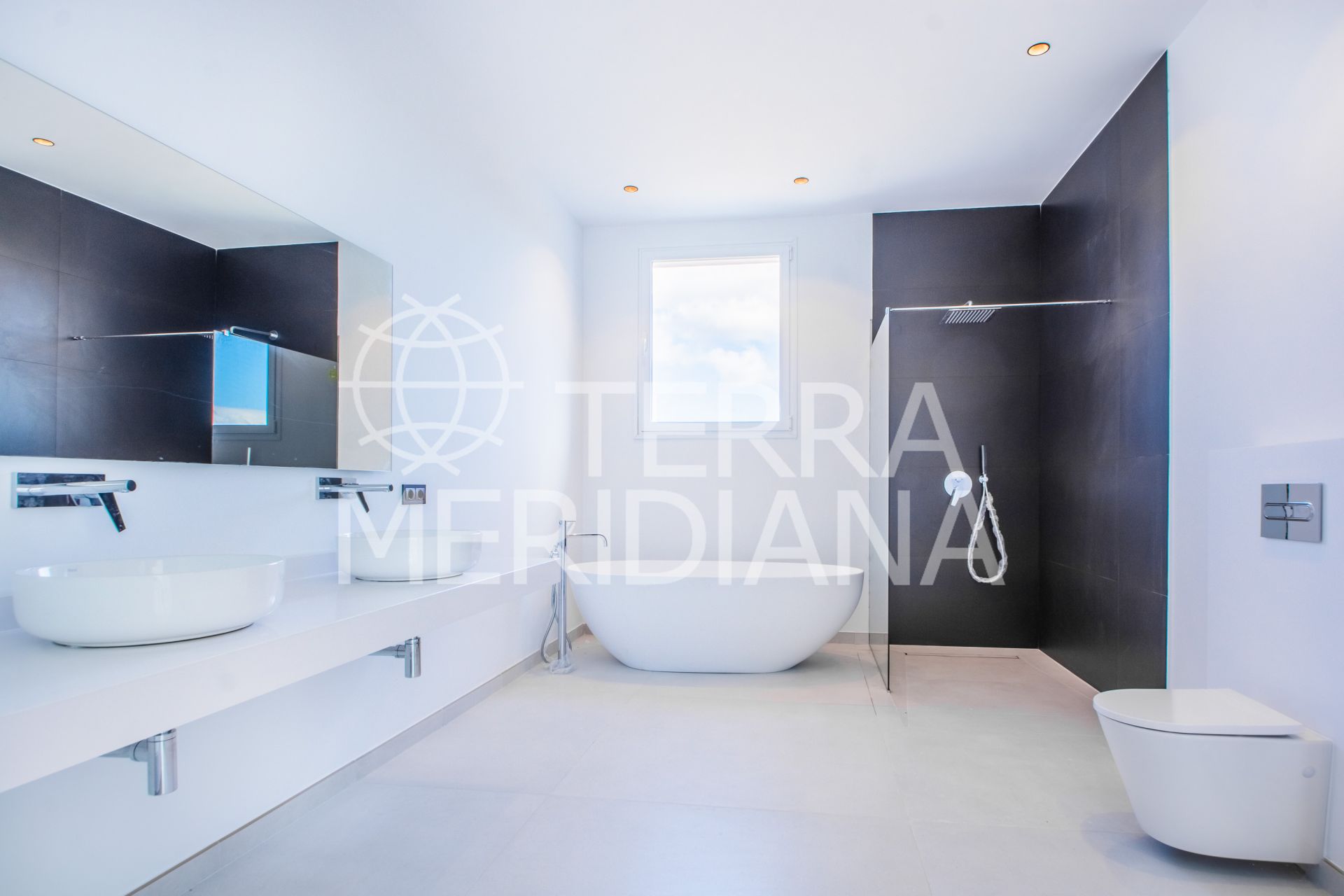Villa in La Mairena, Marbella