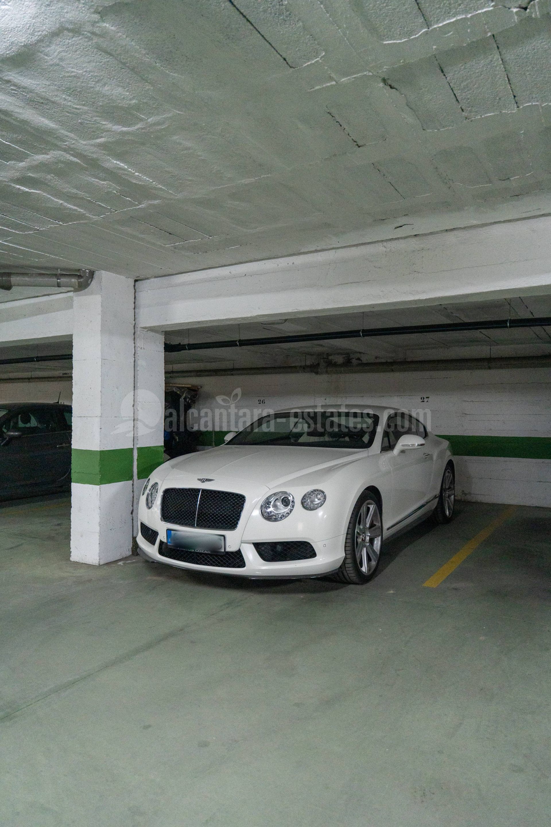 Town House in Los Naranjos, Marbella
