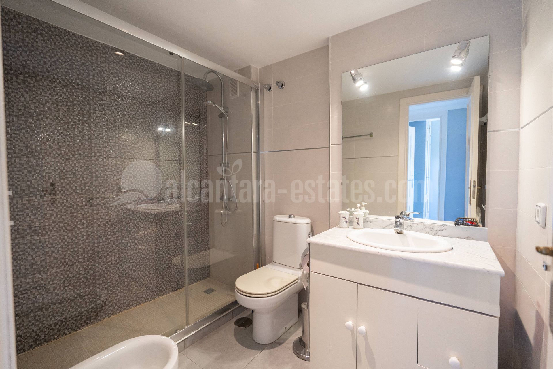 Town House in Los Naranjos, Marbella