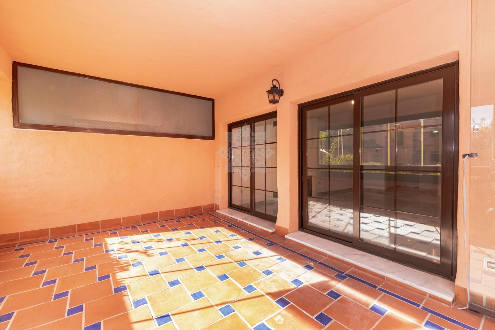 Apartment in Hacienda del Sol, Estepona