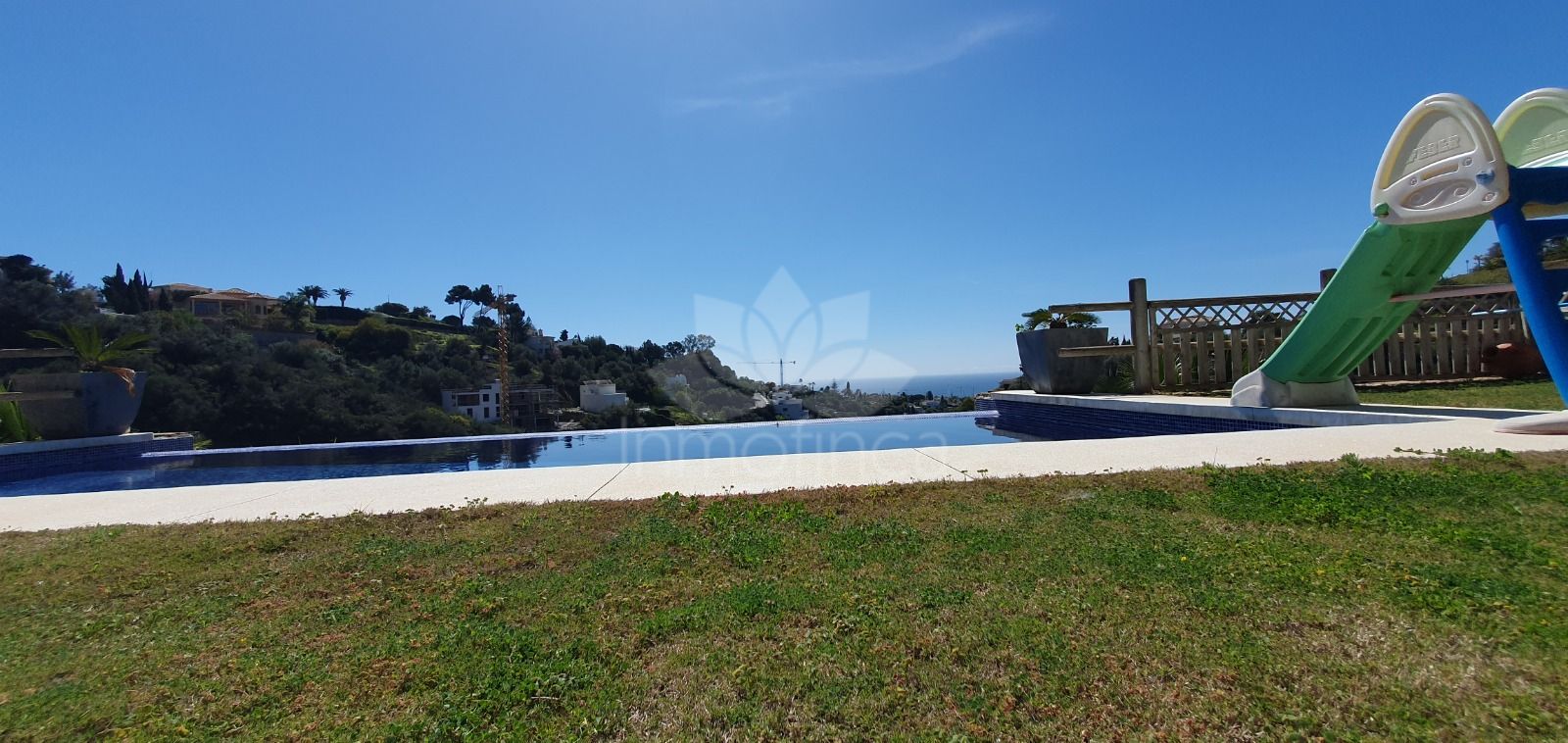 Villa in El Rosario, Marbella
