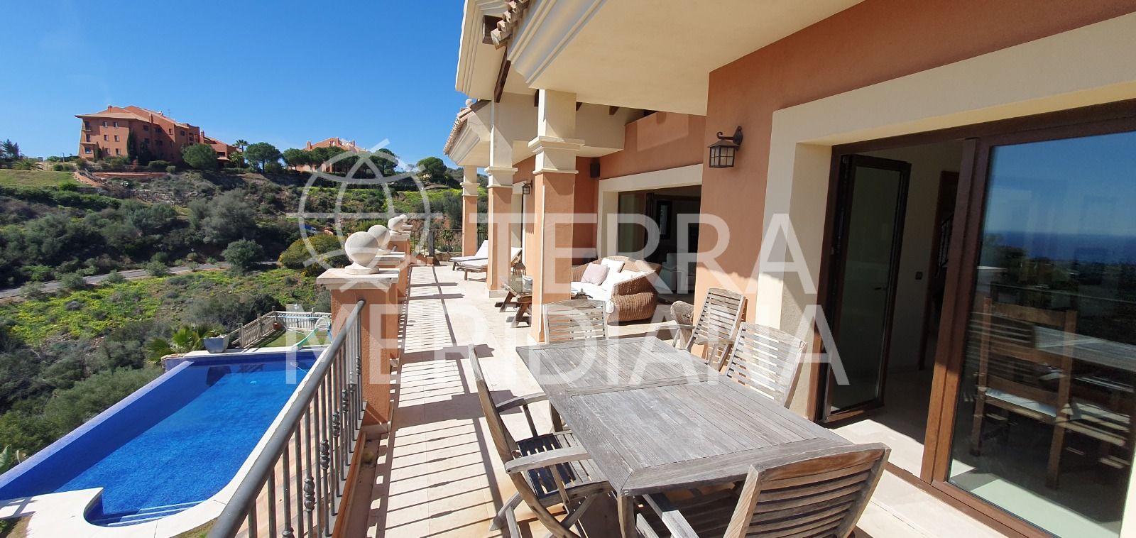 Villa in El Rosario, Marbella