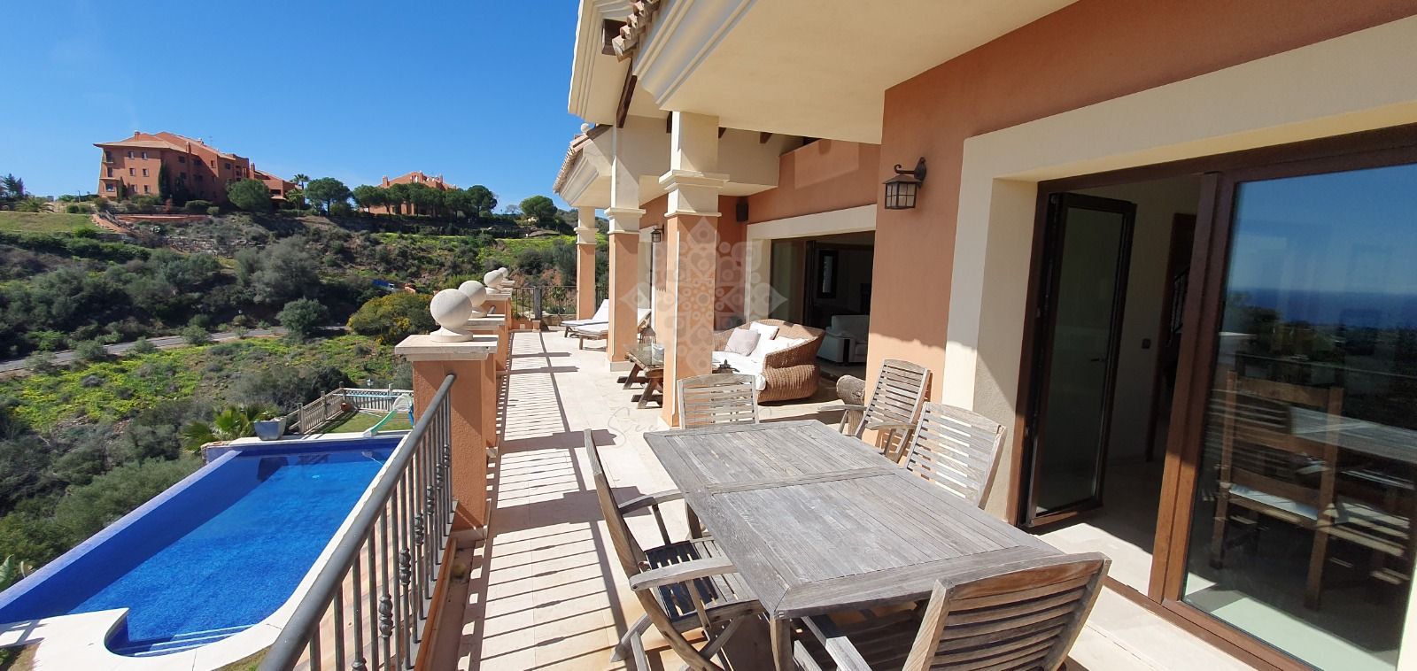Villa en El Rosario, Marbella