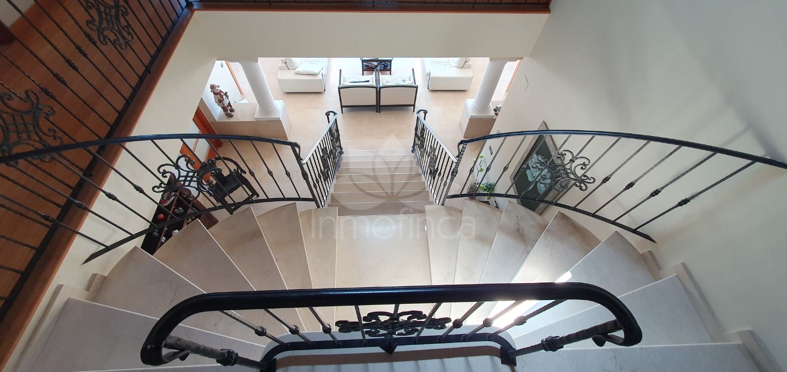 Villa in El Rosario, Marbella