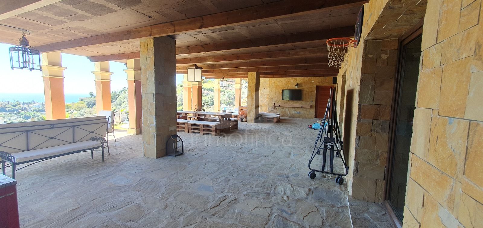 Villa in El Rosario, Marbella