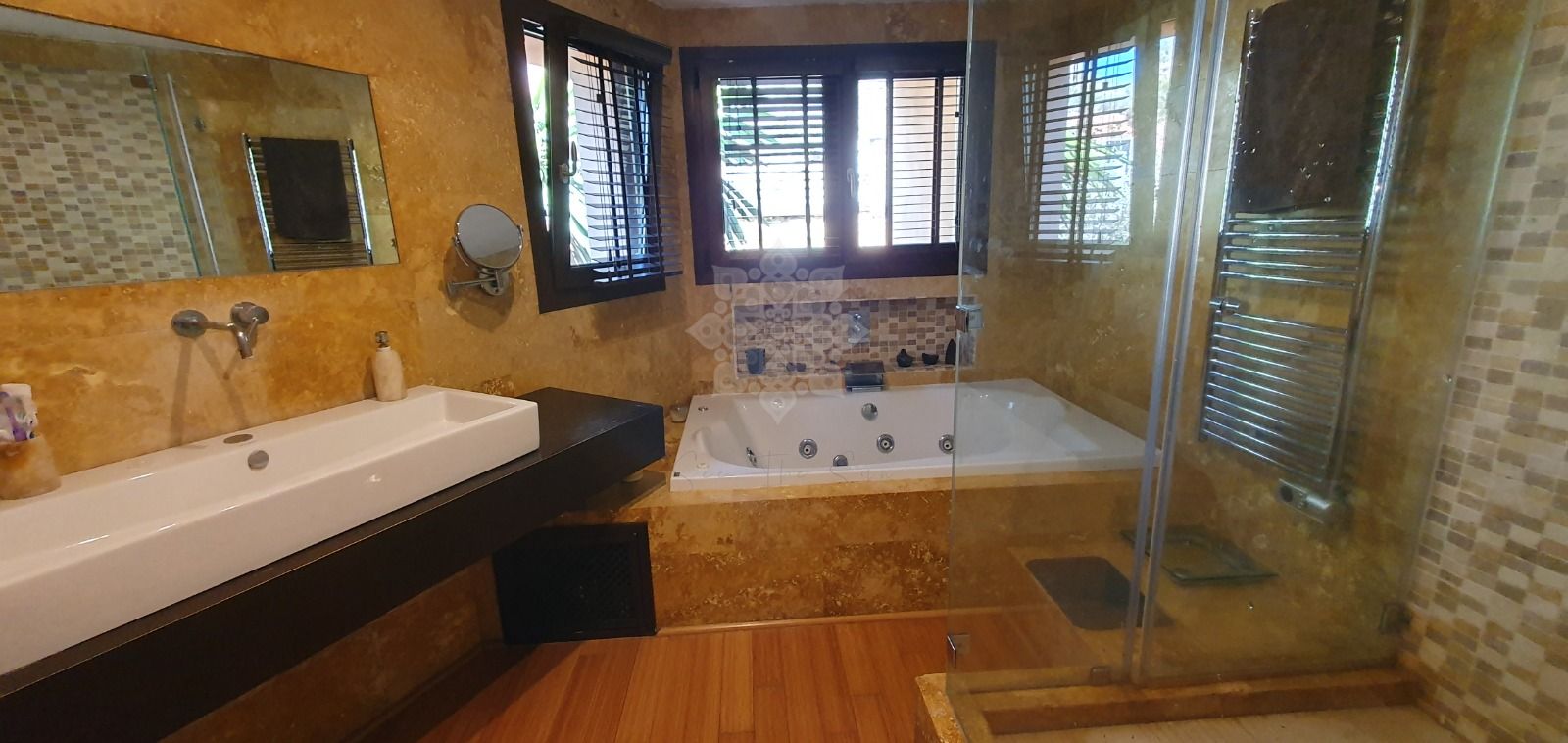 Villa en El Rosario, Marbella