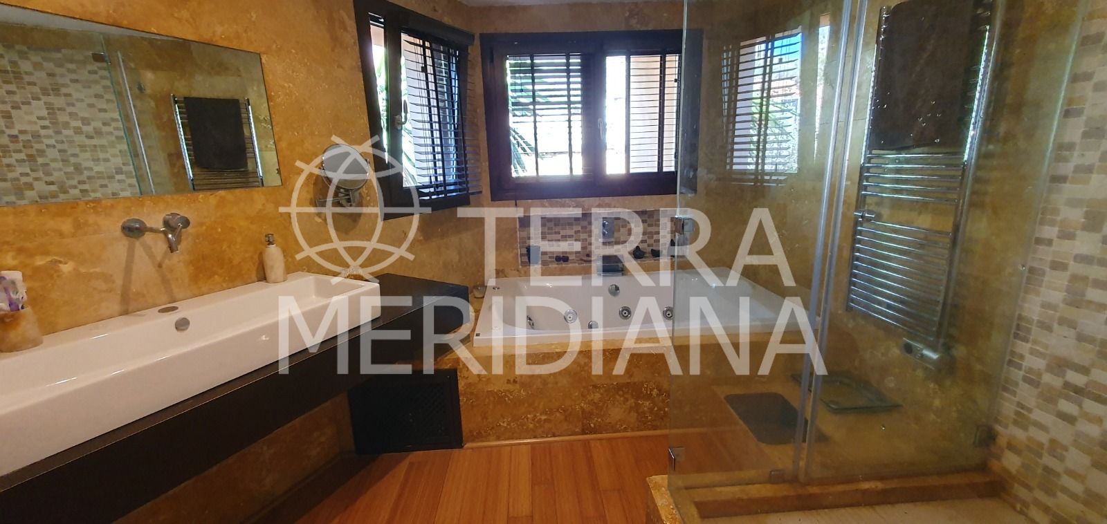 Villa in El Rosario, Marbella