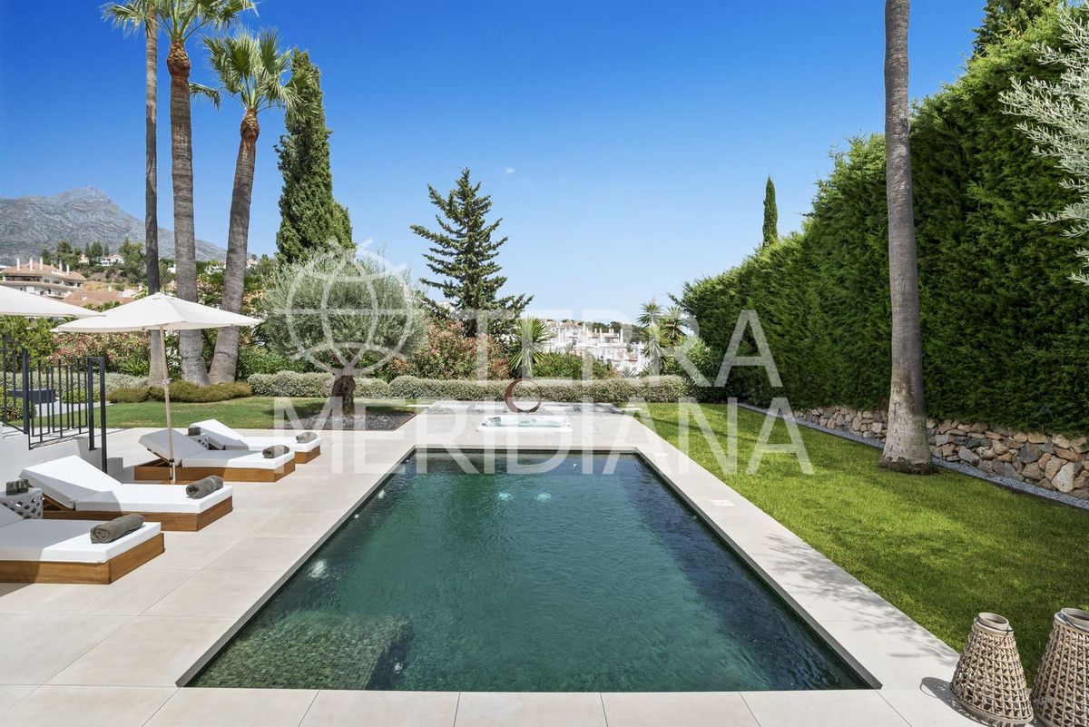 Villa in La Cerquilla, Marbella