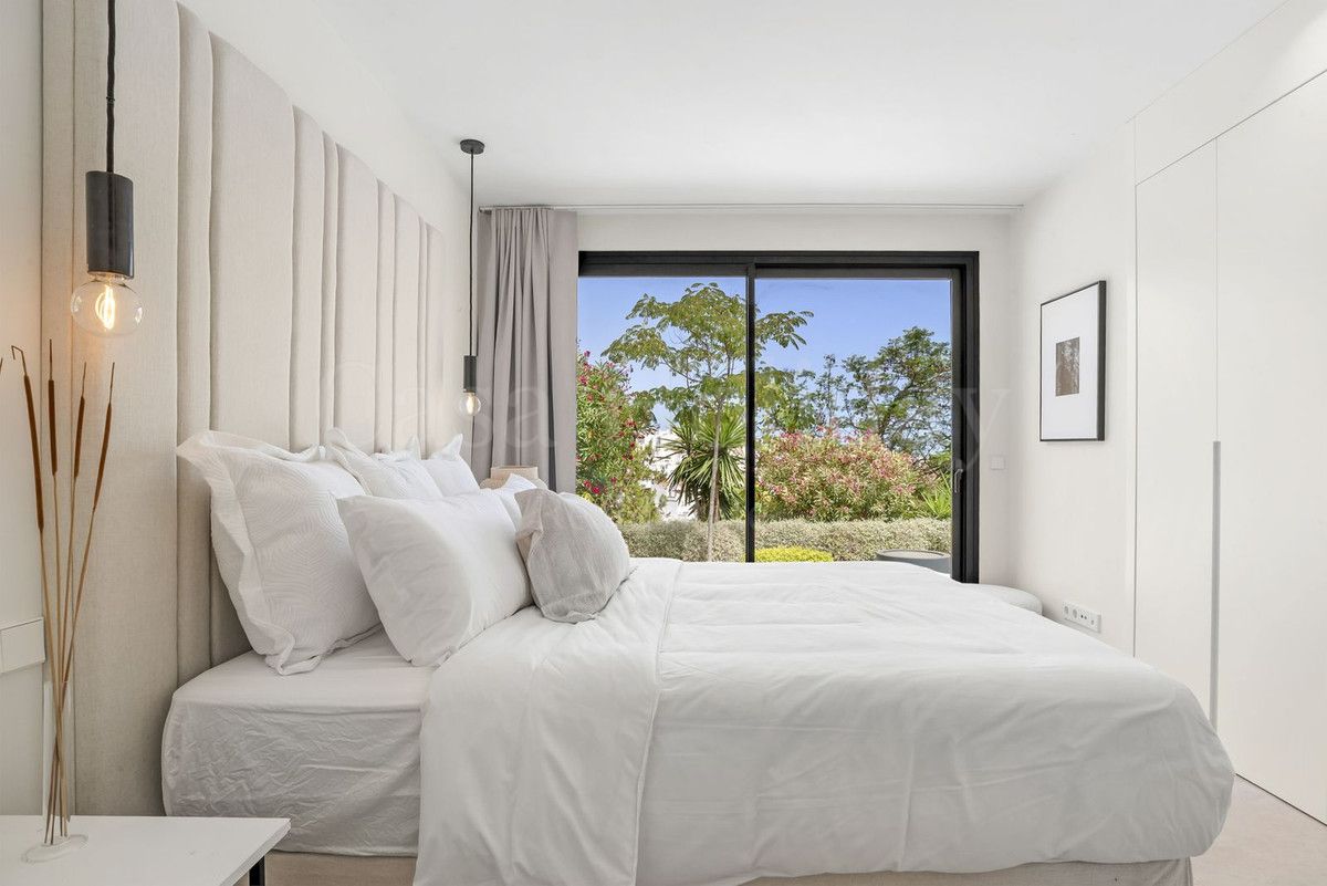 Villa in La Cerquilla, Marbella