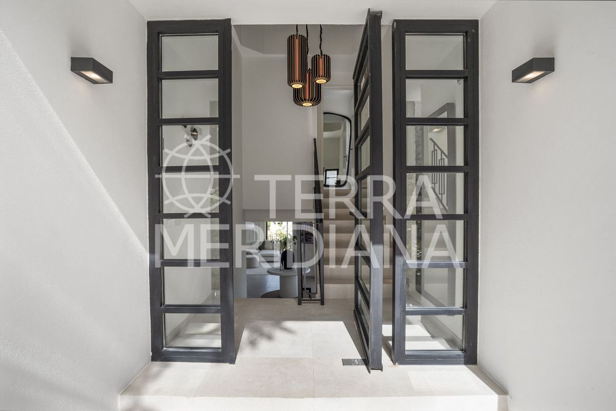 Villa in La Cerquilla, Marbella