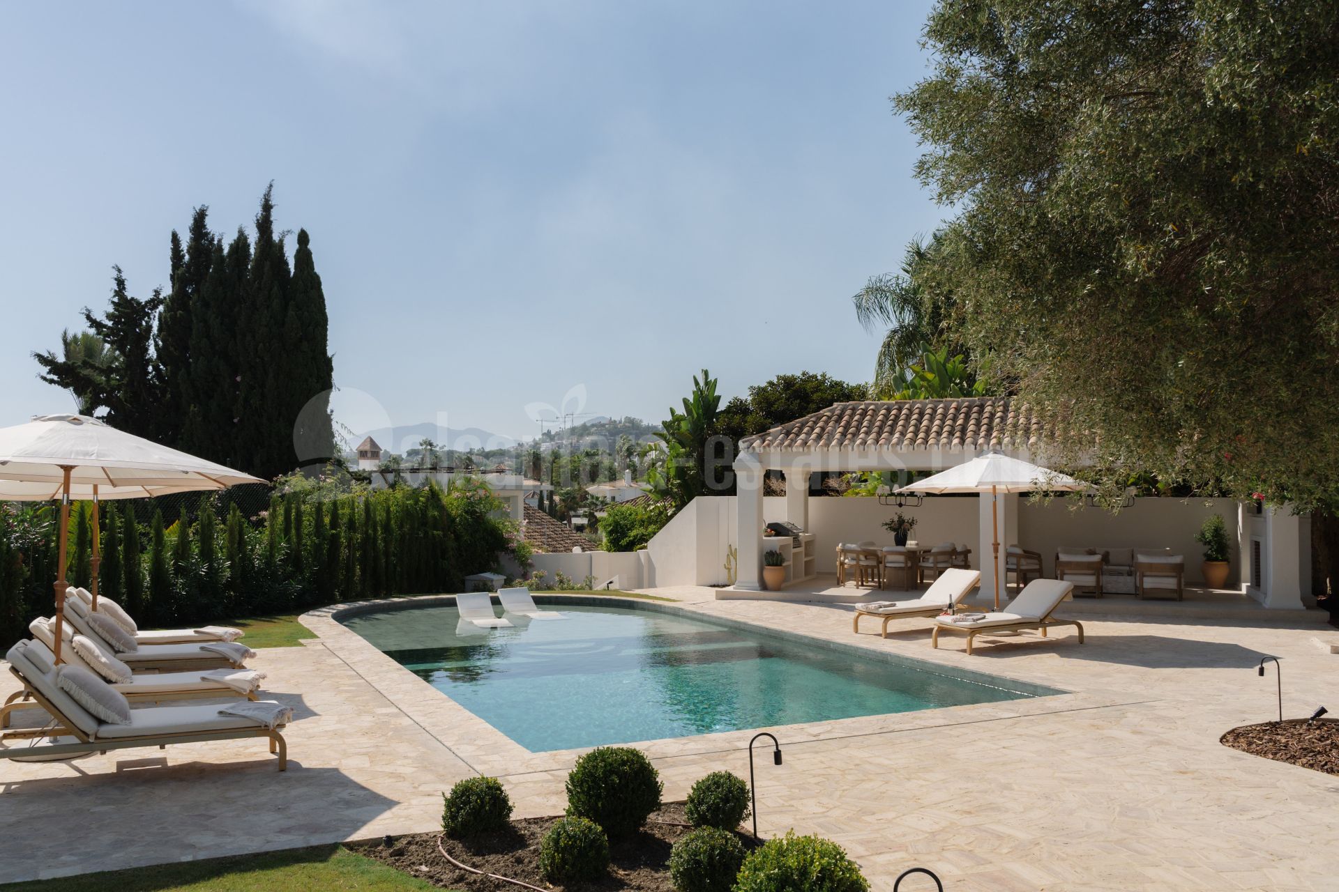Villa in Los Naranjos, Marbella