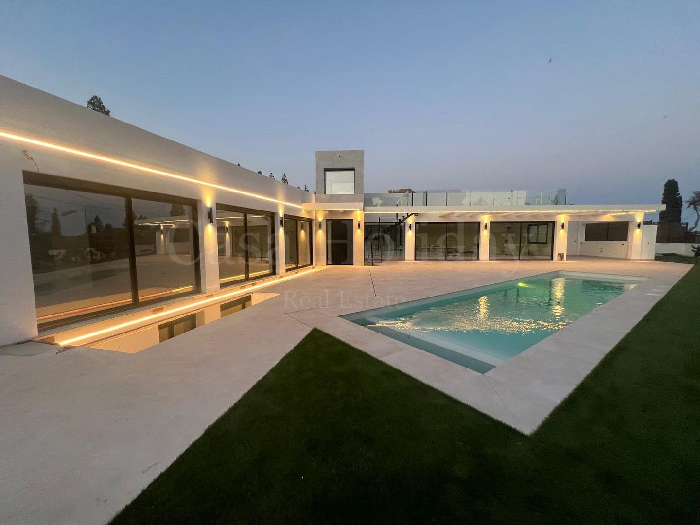 Villa in El Chaparral, Mijas Costa