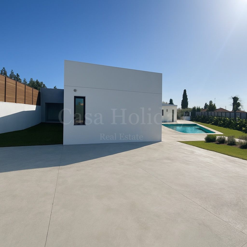 Villa in El Chaparral, Mijas Costa