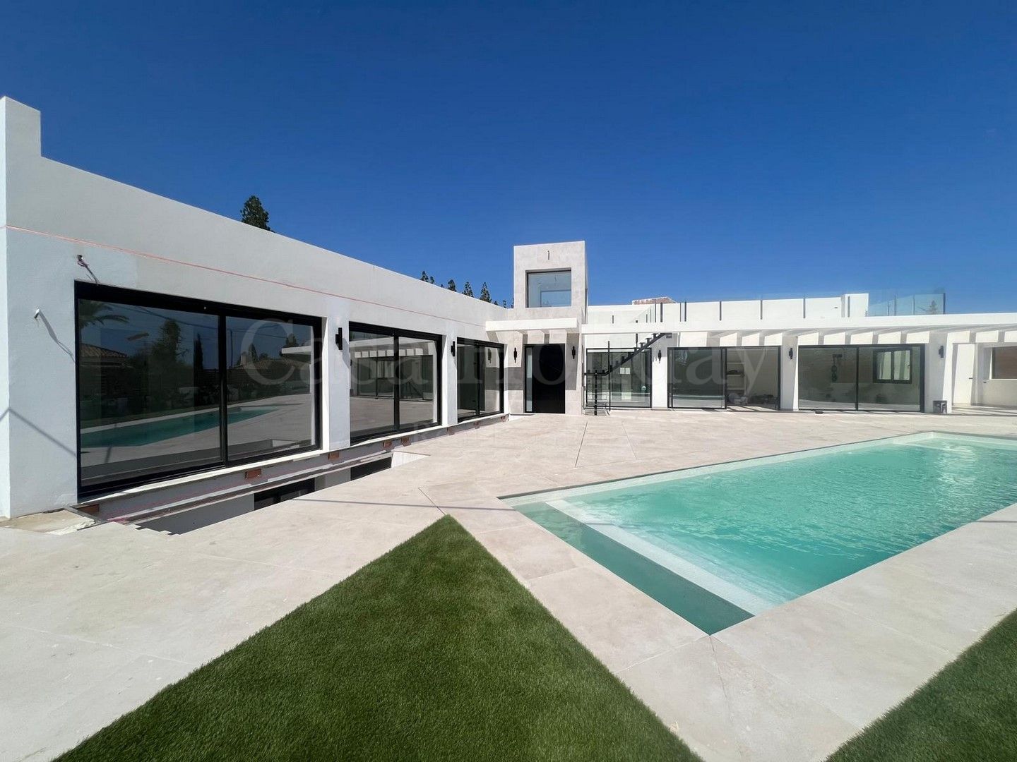 Villa in El Chaparral, Mijas Costa