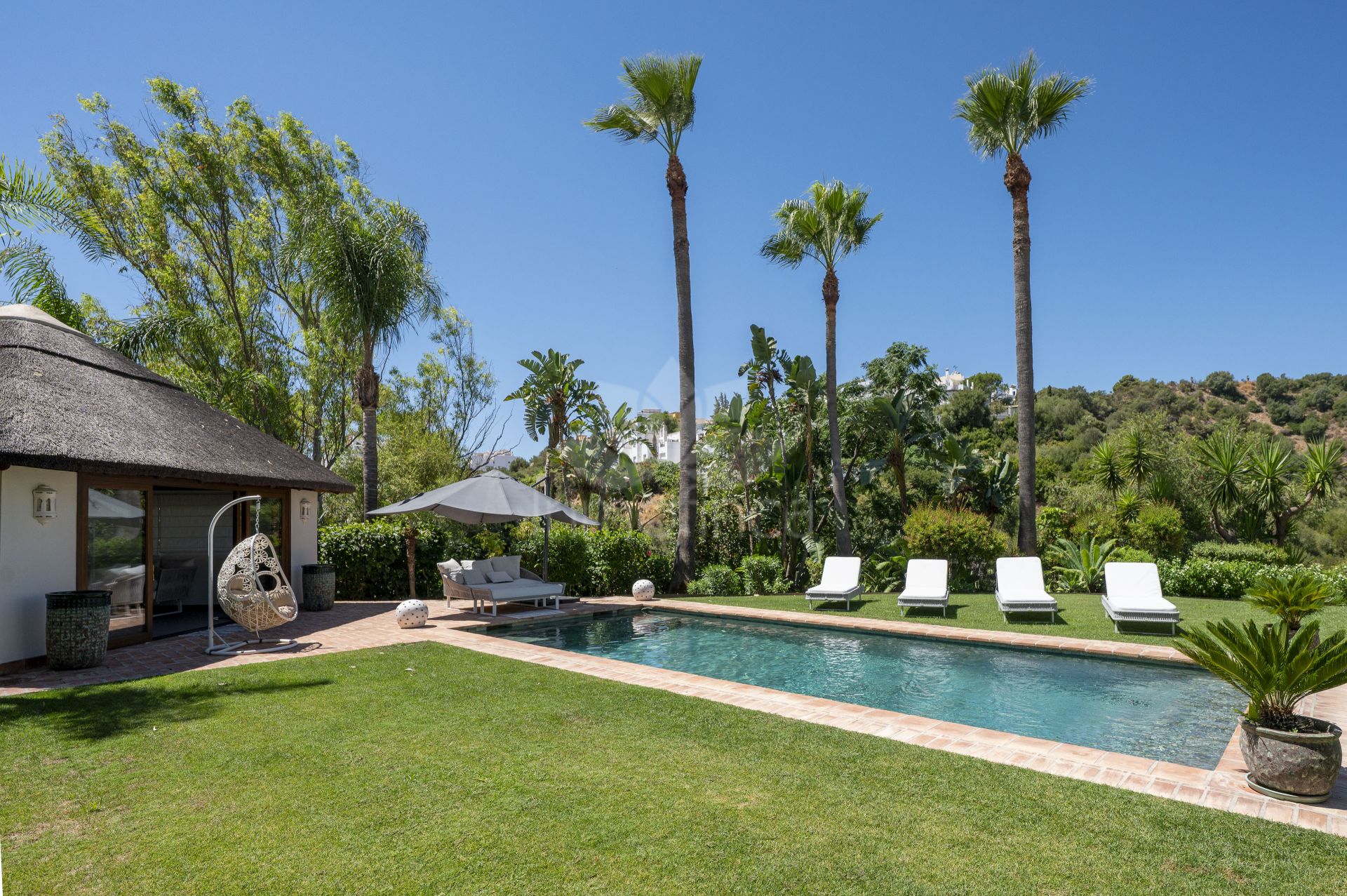 Villa in La Resina Golf, Estepona