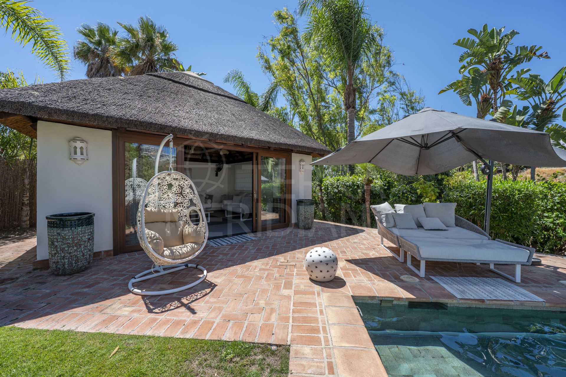 Villa in La Resina Golf, Estepona