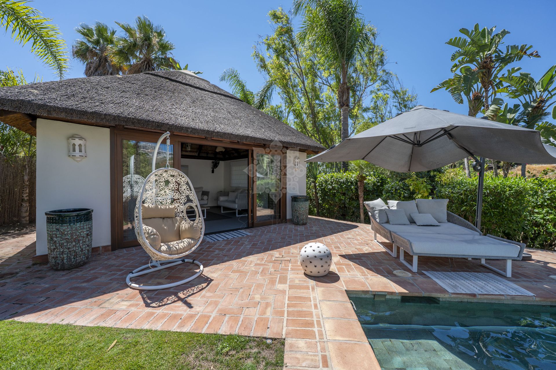 Villa in La Resina Golf, Estepona