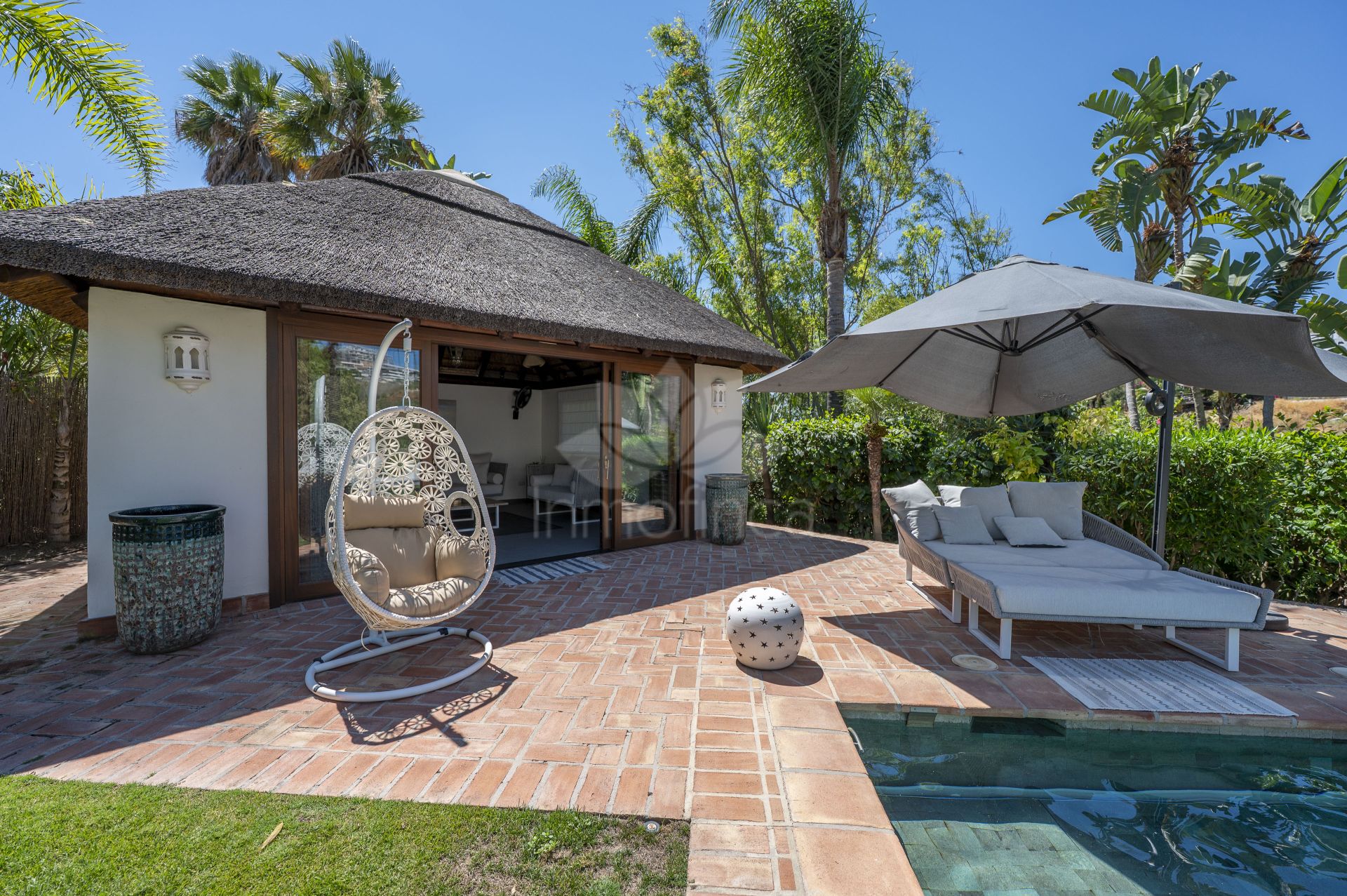 Villa in La Resina Golf, Estepona