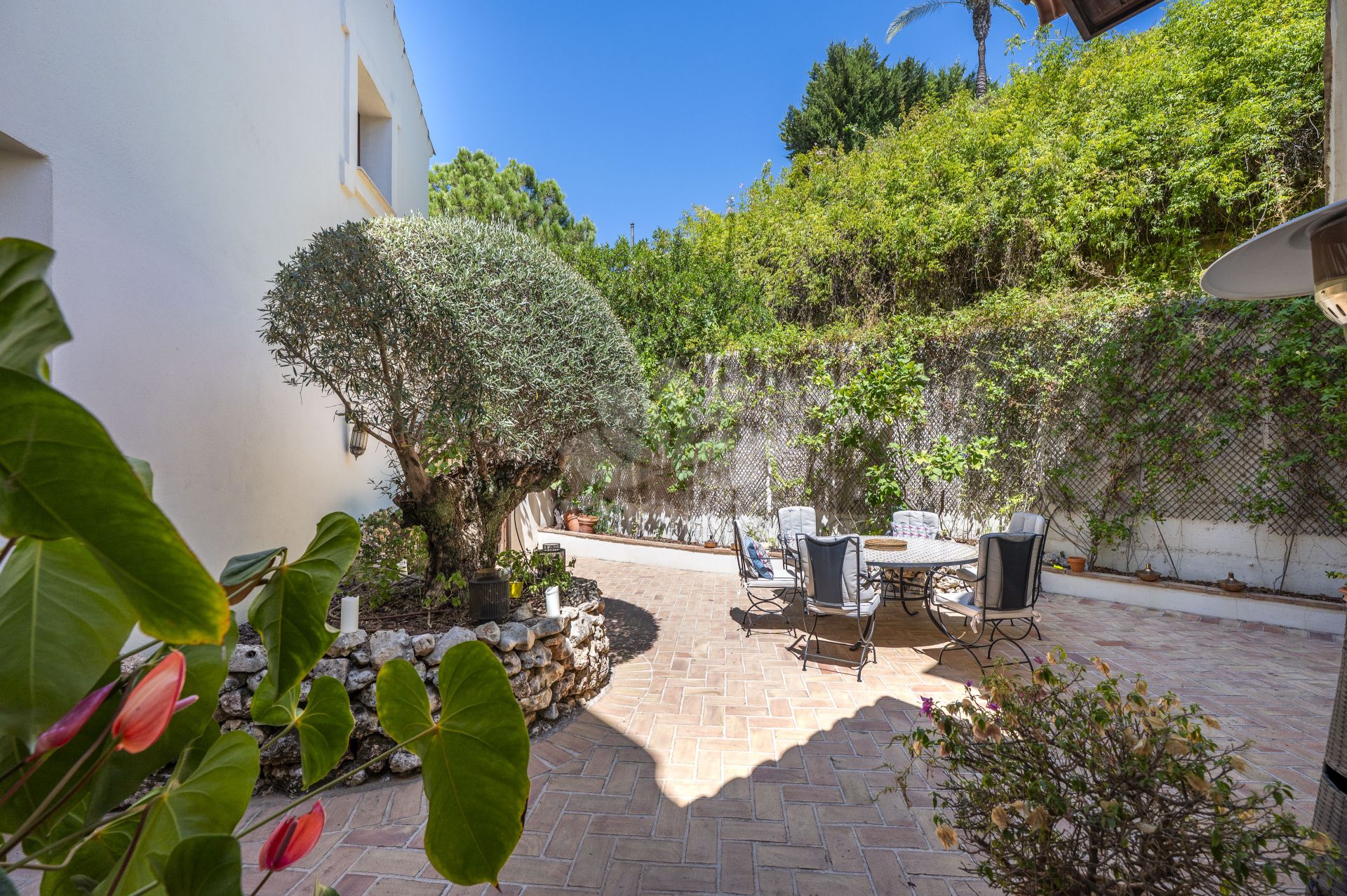 Villa in La Resina Golf, Estepona