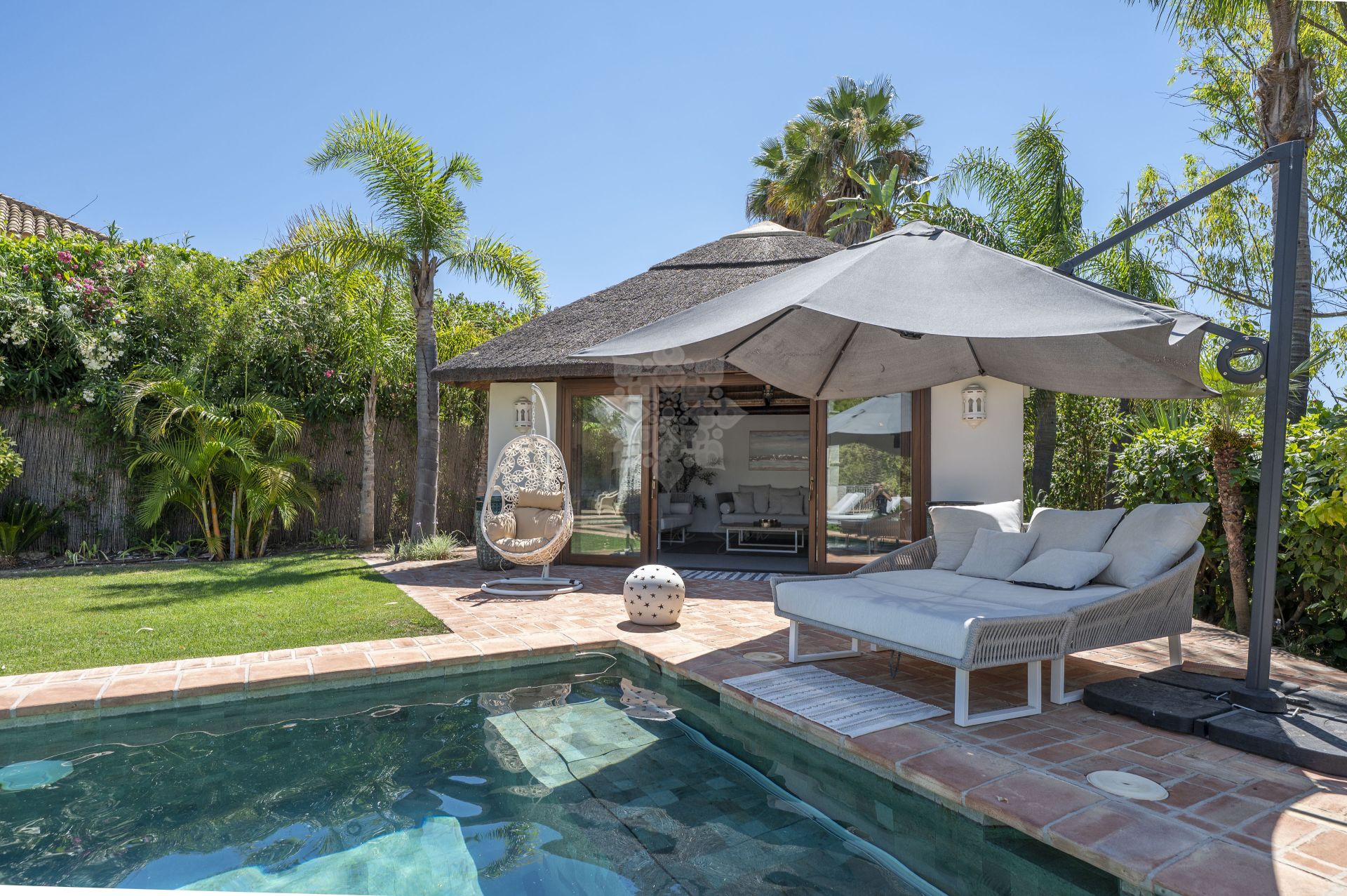 Villa in La Resina Golf, Estepona