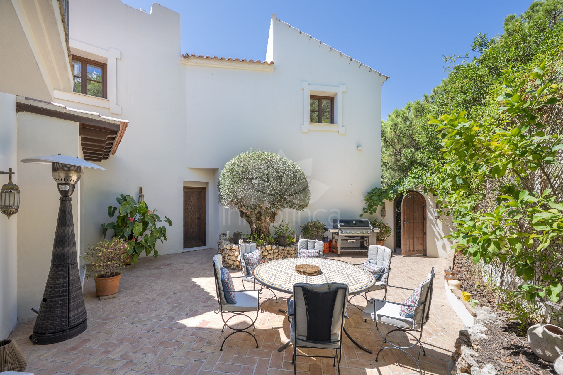 Villa in La Resina Golf, Estepona