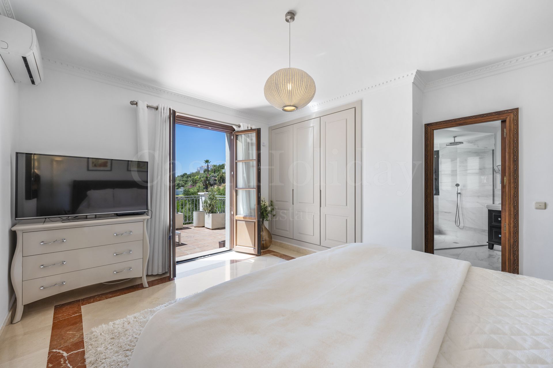 Villa en La Resina Golf, Estepona