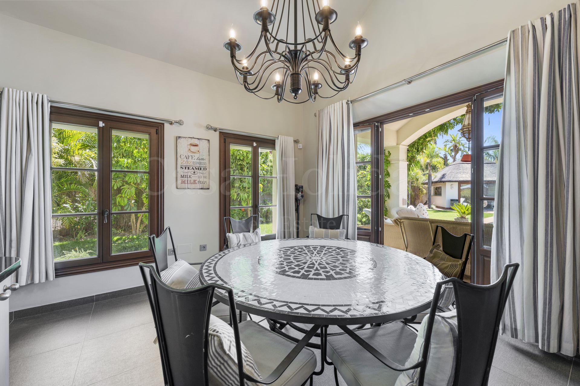 Villa en La Resina Golf, Estepona