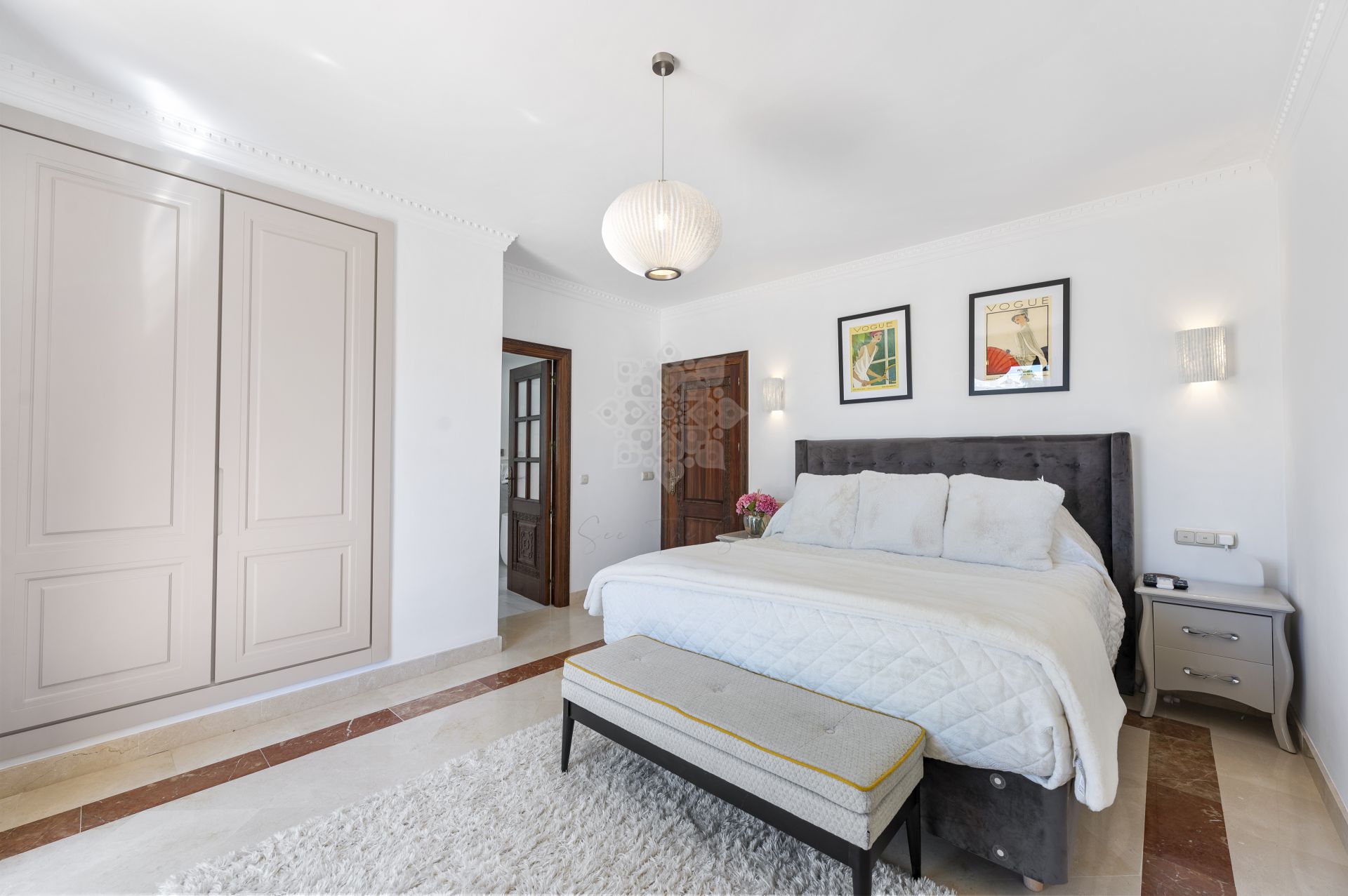 Villa in La Resina Golf, Estepona