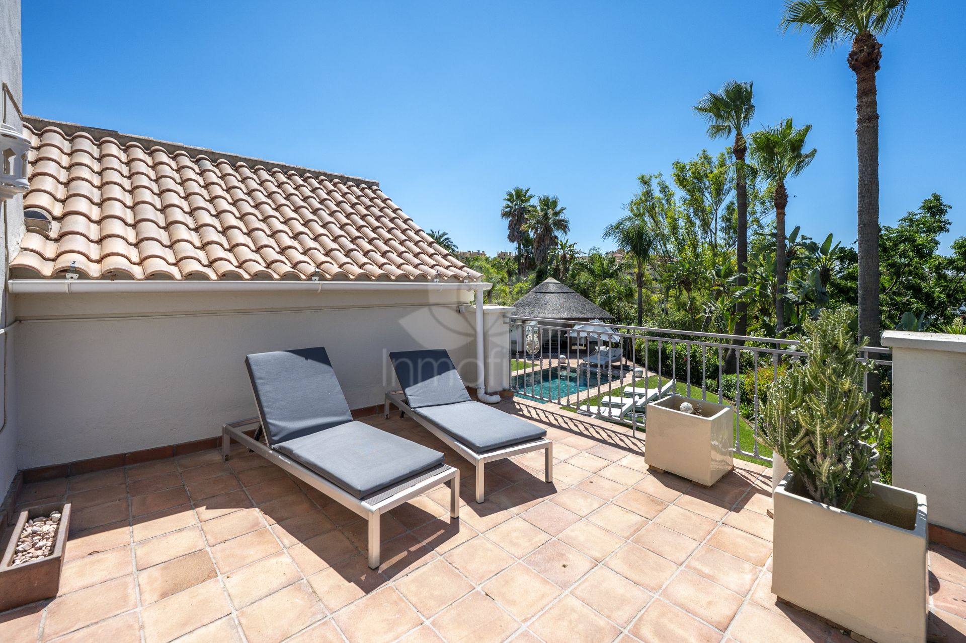 Villa in La Resina Golf, Estepona