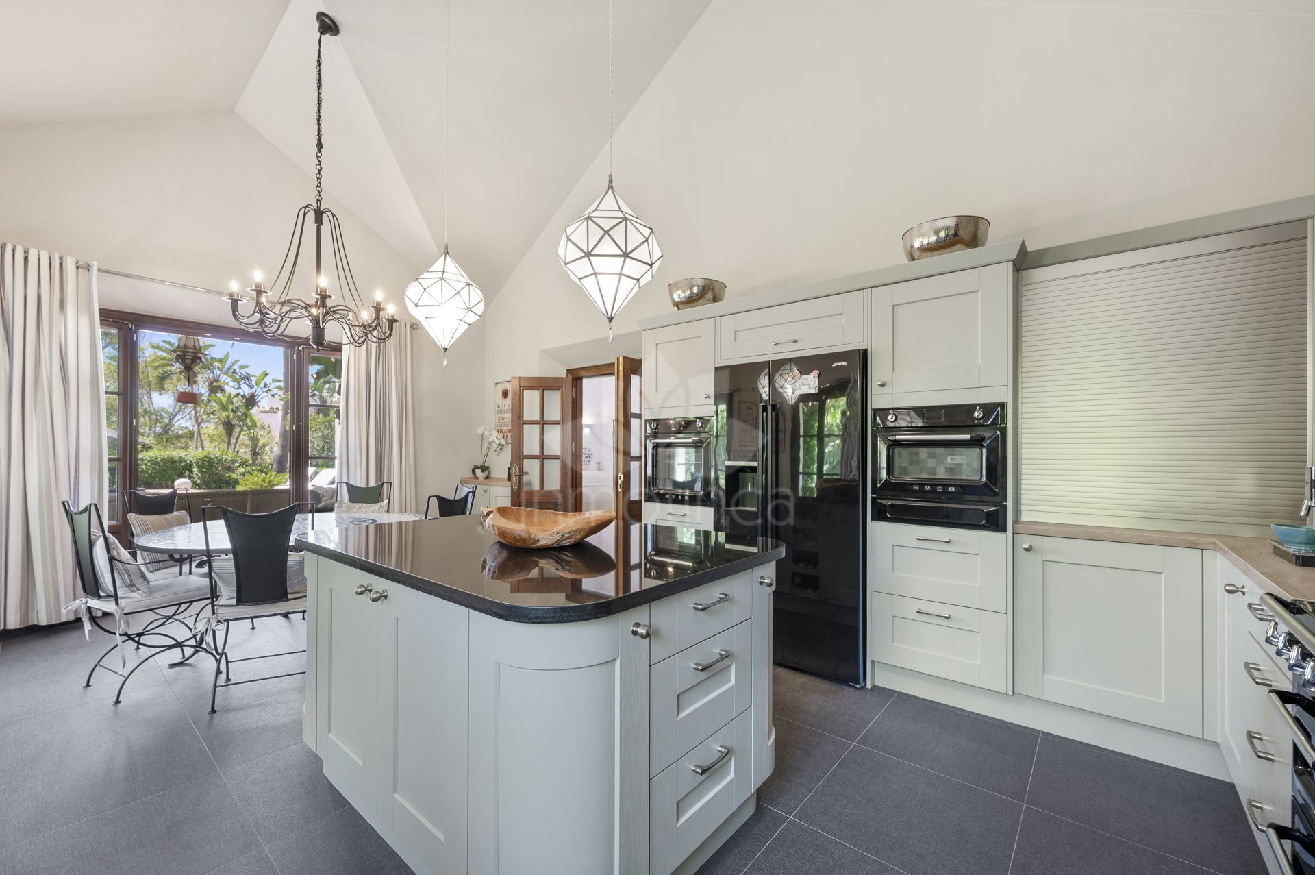 Villa in La Resina Golf, Estepona