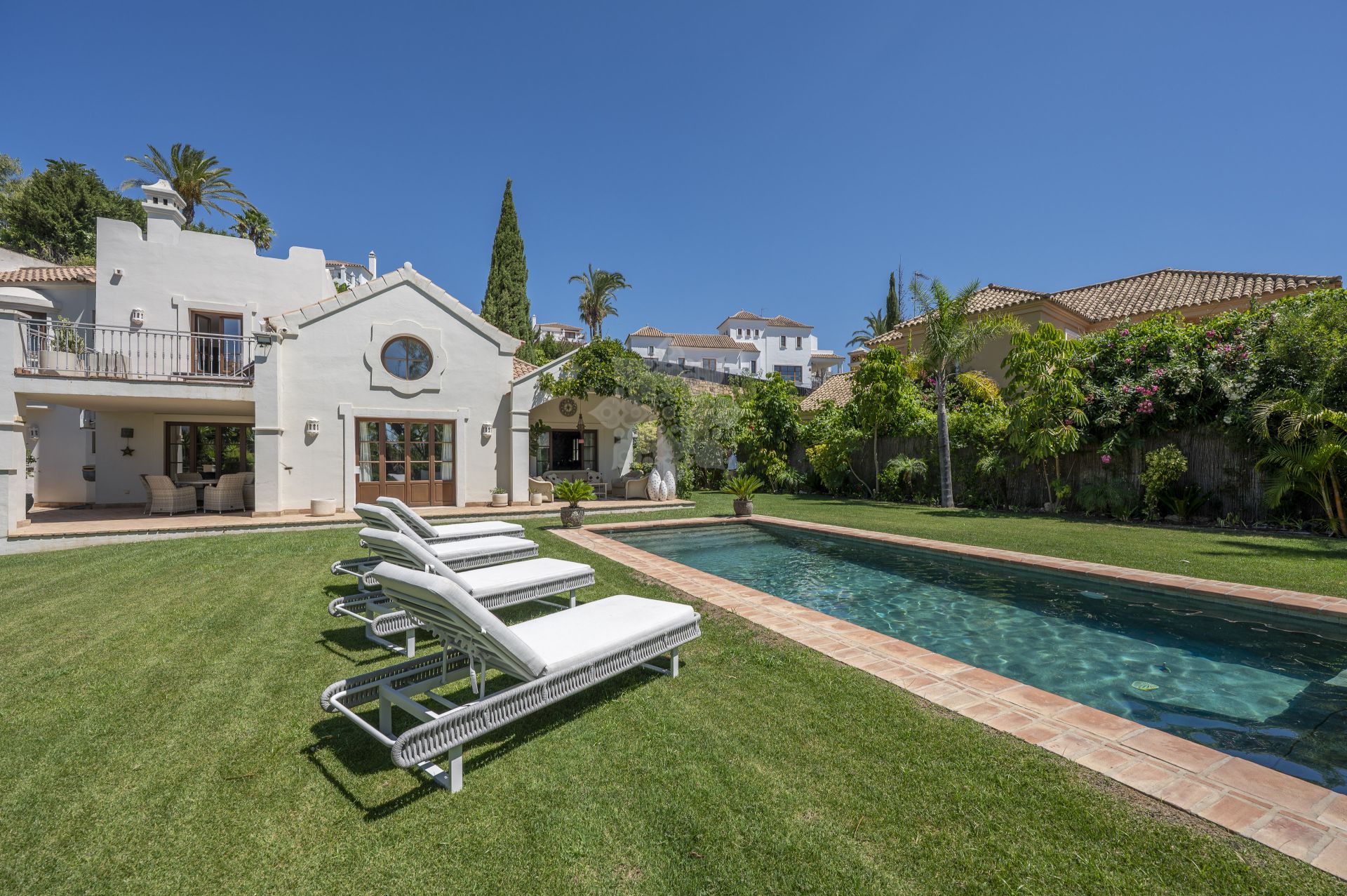 Villa in La Resina Golf, Estepona