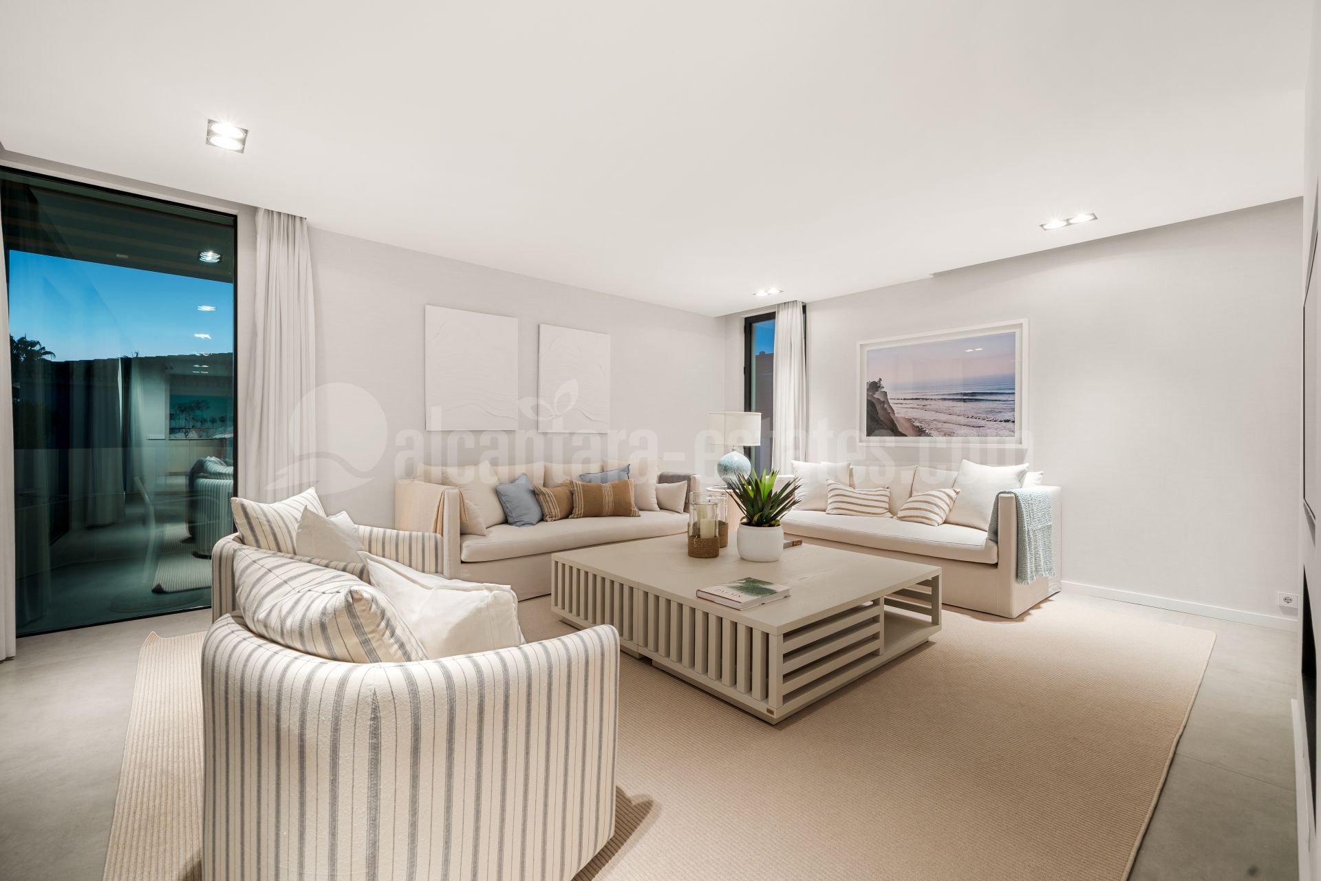 Villa in New Golden Mile, Estepona