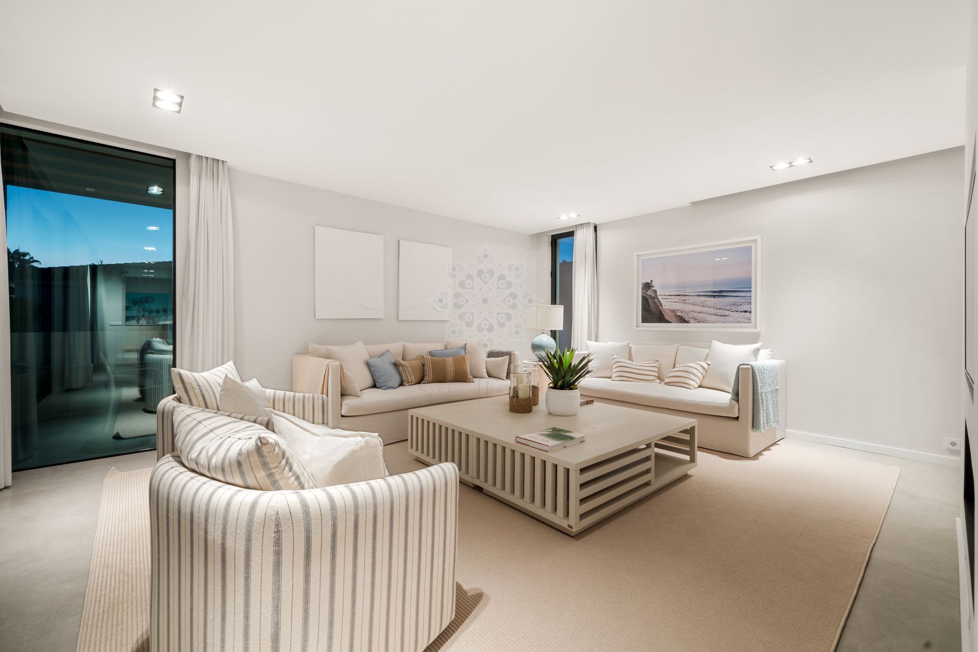 Villa in New Golden Mile, Estepona