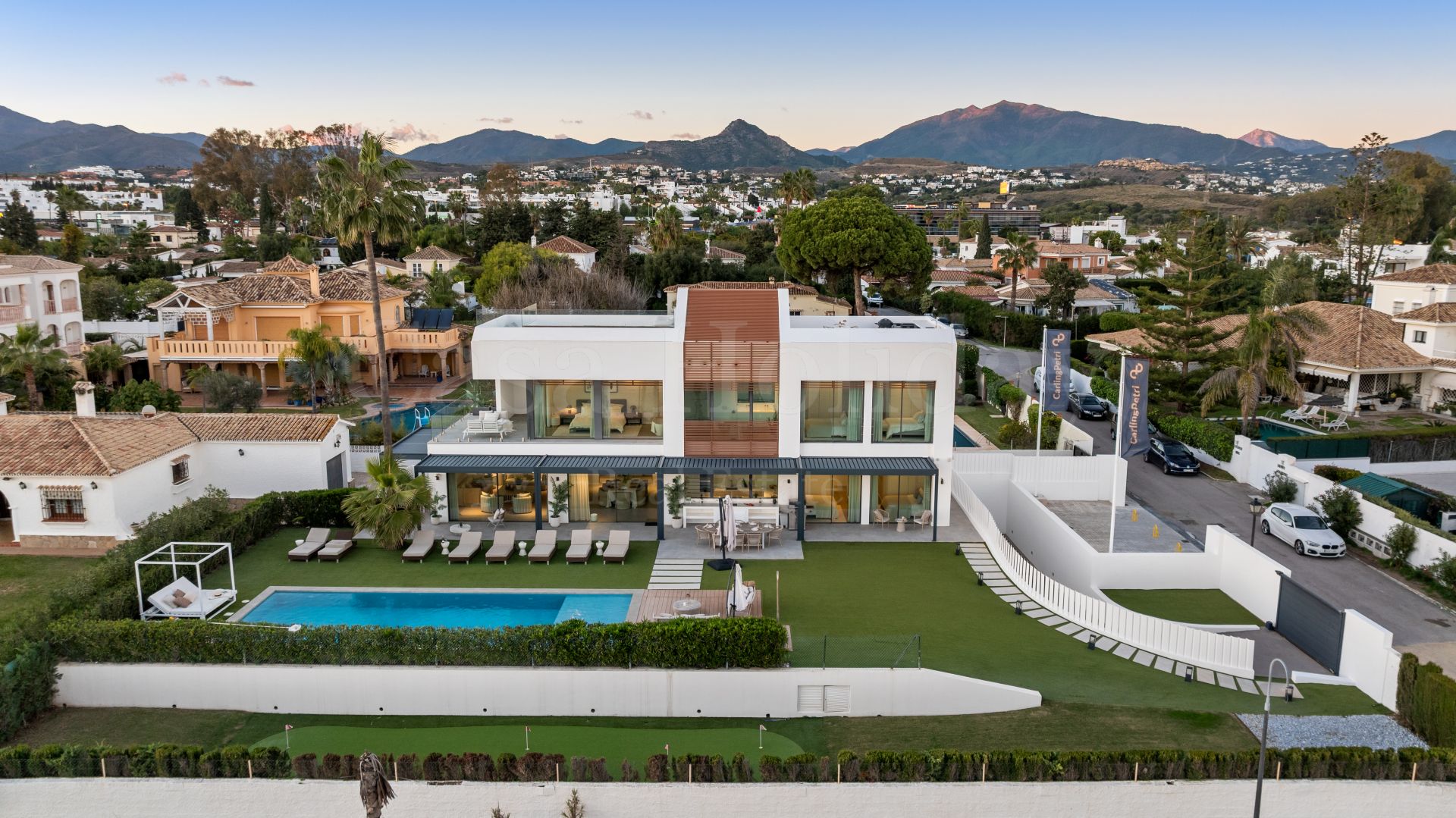 Villa in Marbella Golden Mile, Marbella