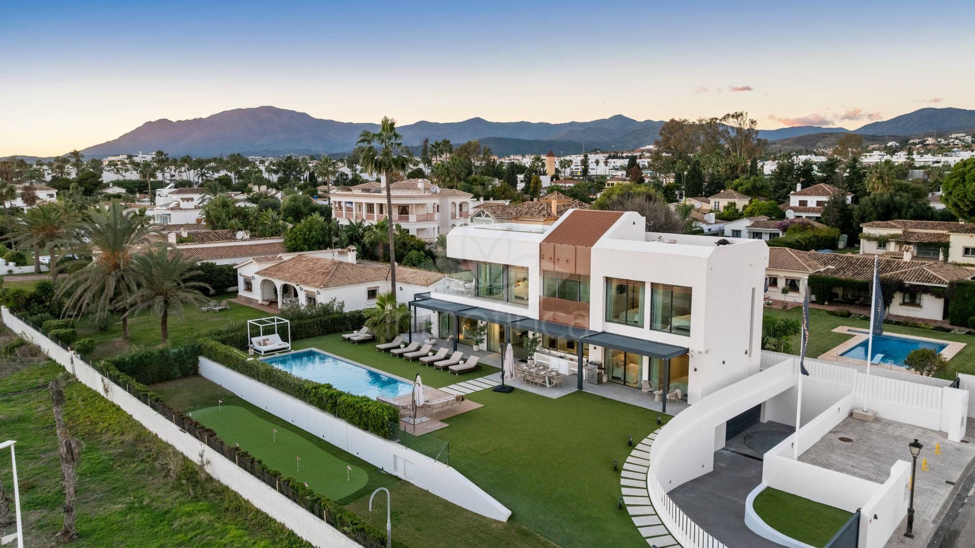 Villa en Marbella Golden Mile, Marbella