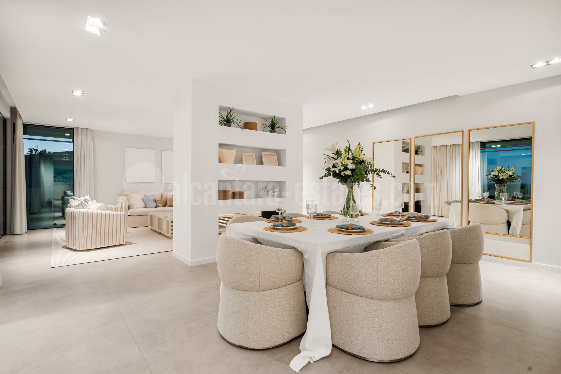 Villa in New Golden Mile, Estepona