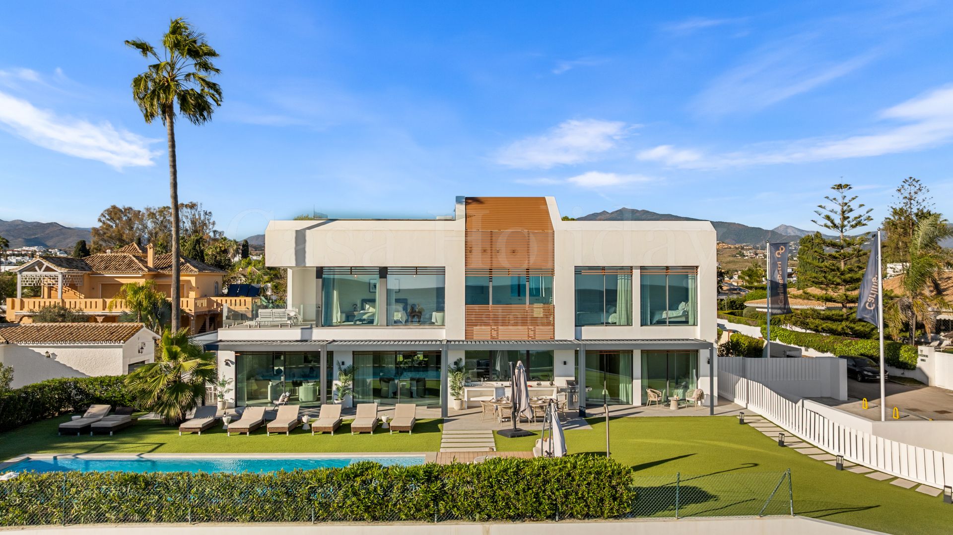 Villa in Marbella Golden Mile, Marbella