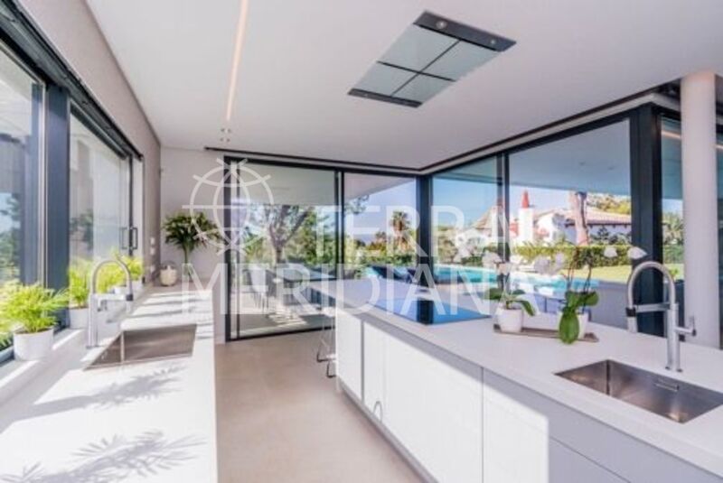 Villa in Marbesa, Marbella