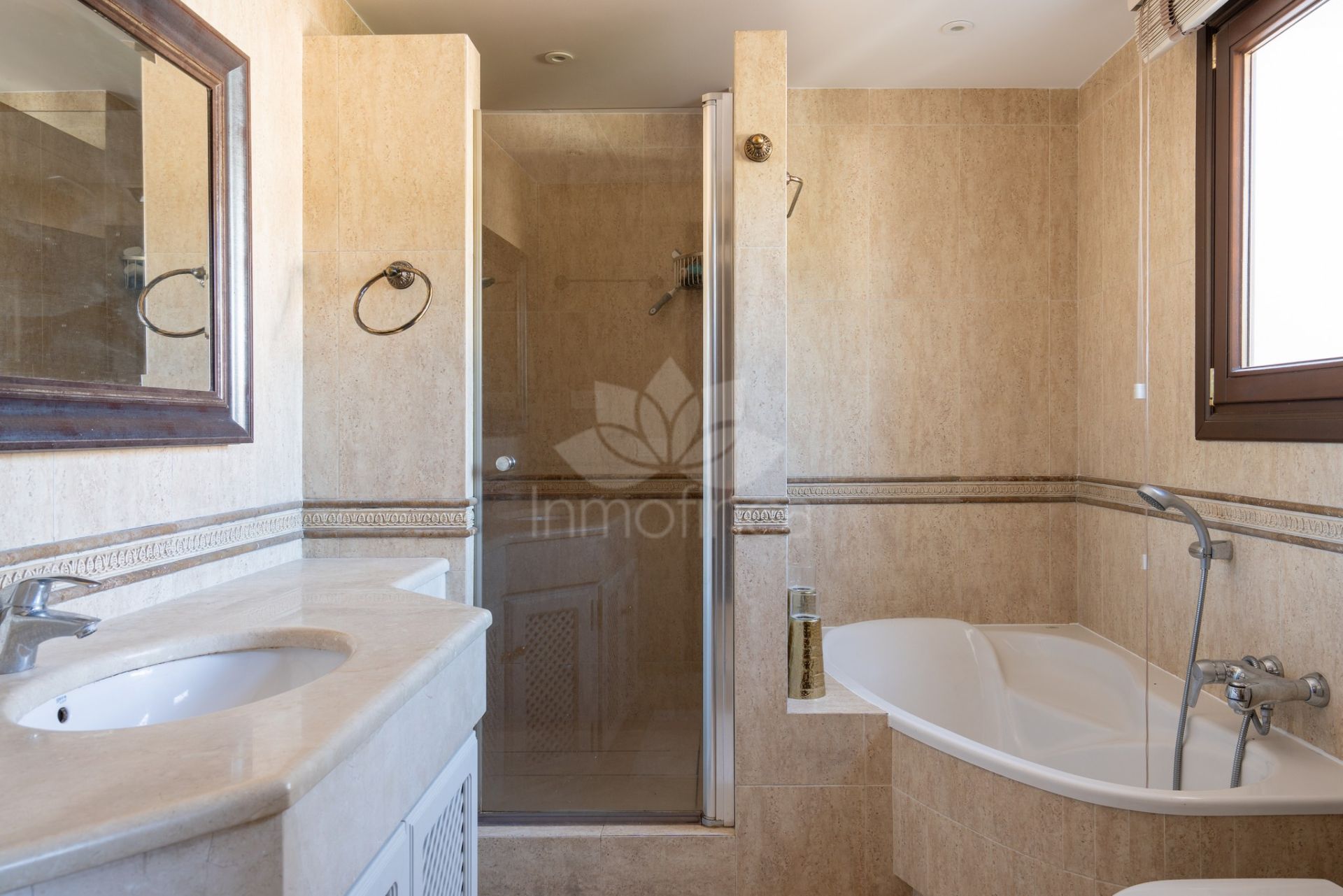 Villa in El Rosario, Marbella