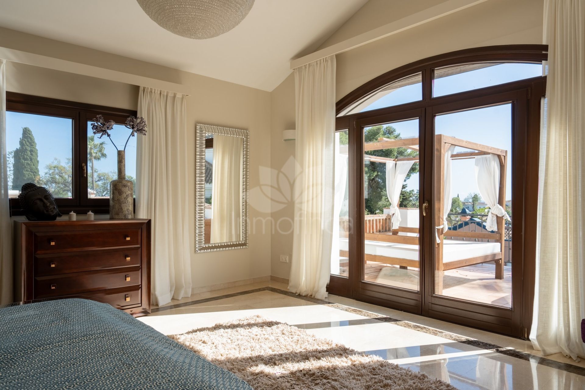 Villa in El Rosario, Marbella