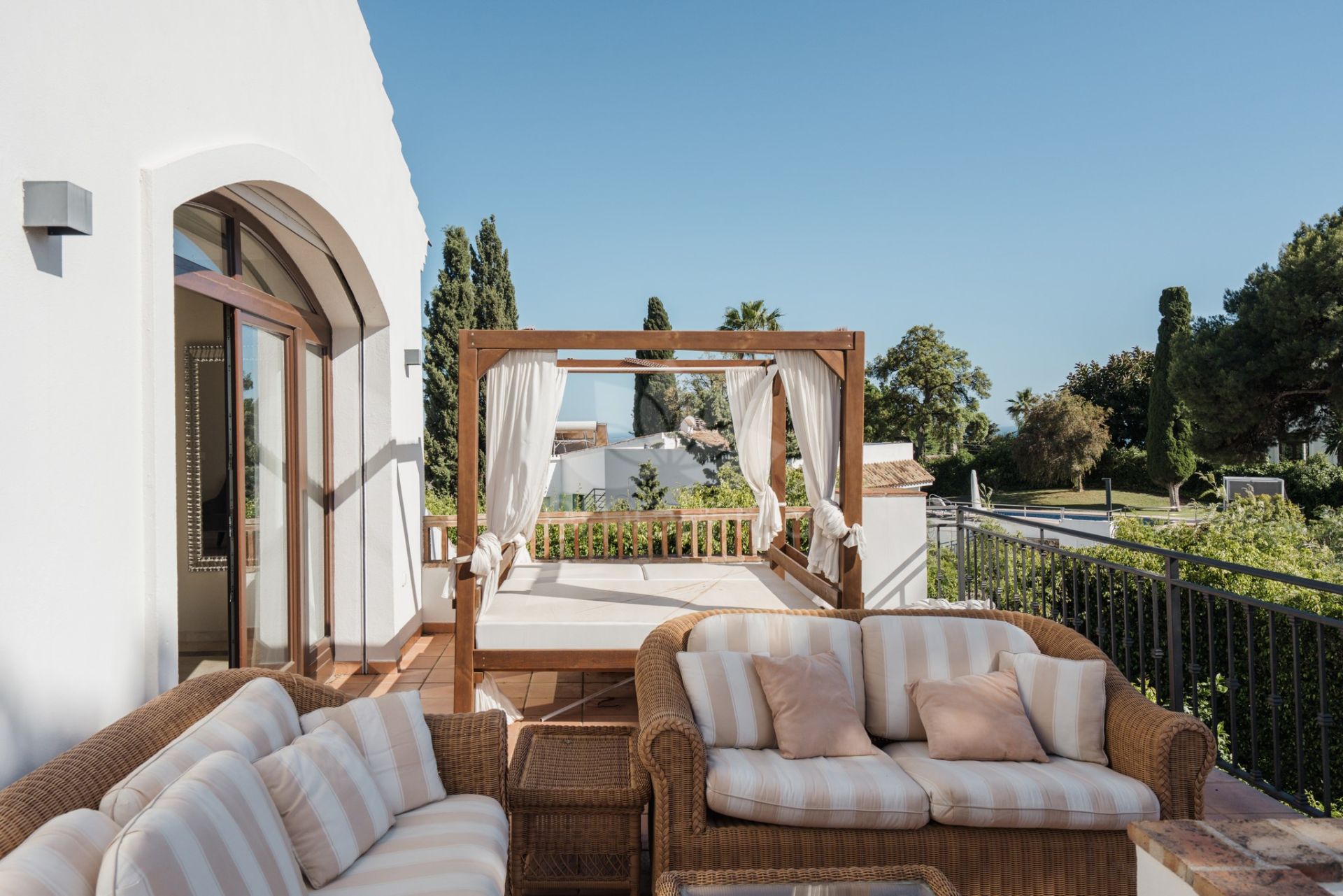 Villa in El Rosario, Marbella