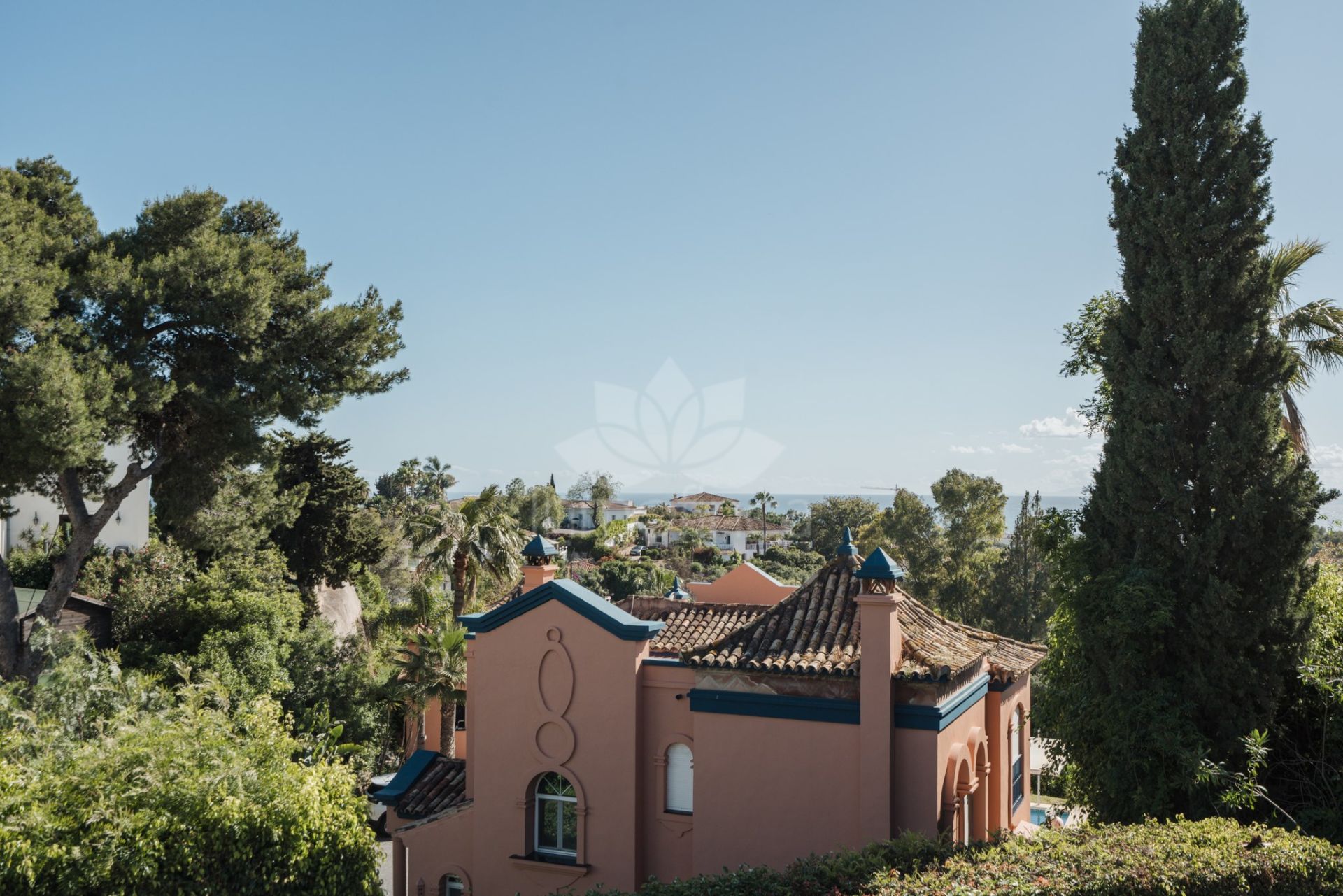 Villa in El Rosario, Marbella