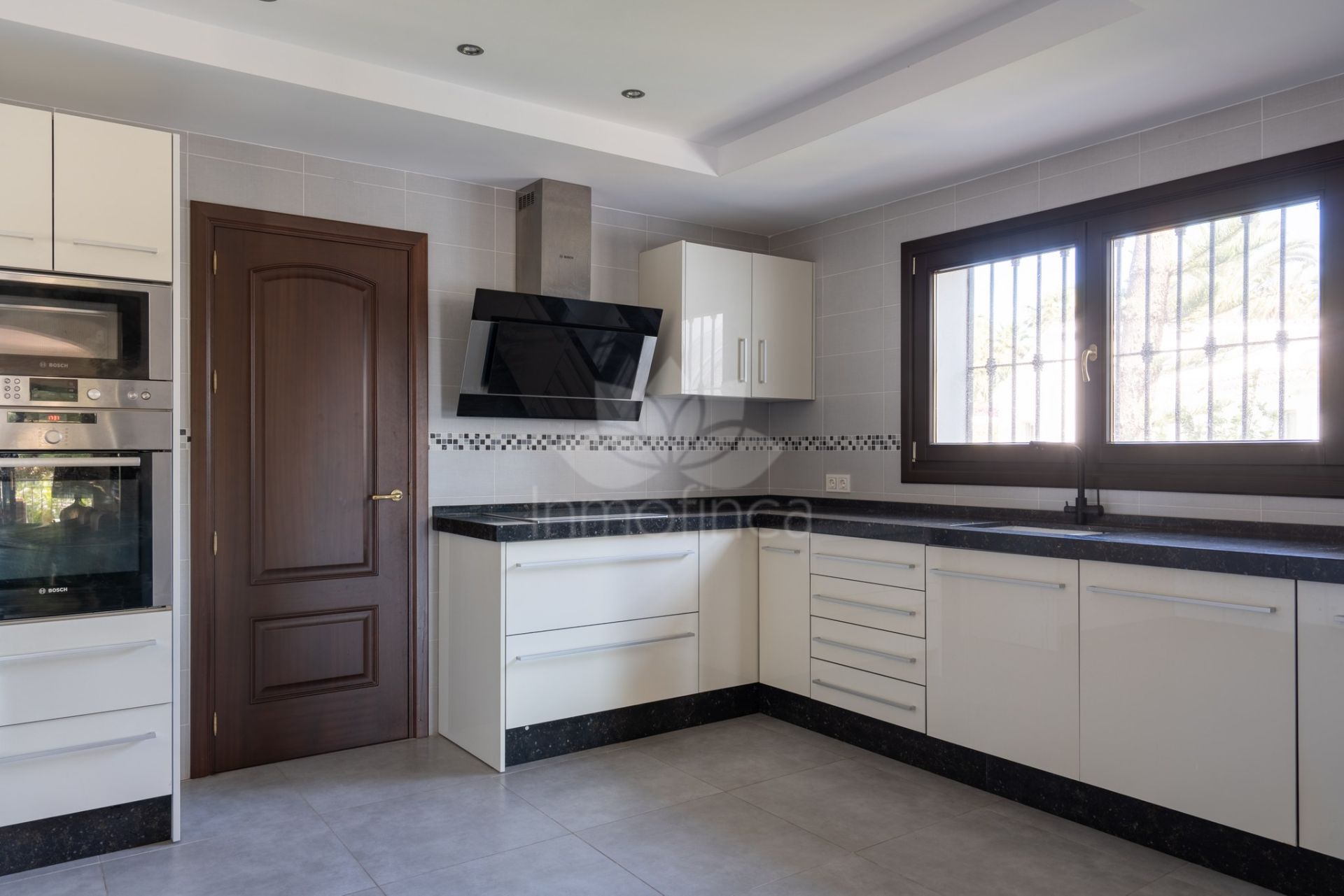 Villa in El Rosario, Marbella