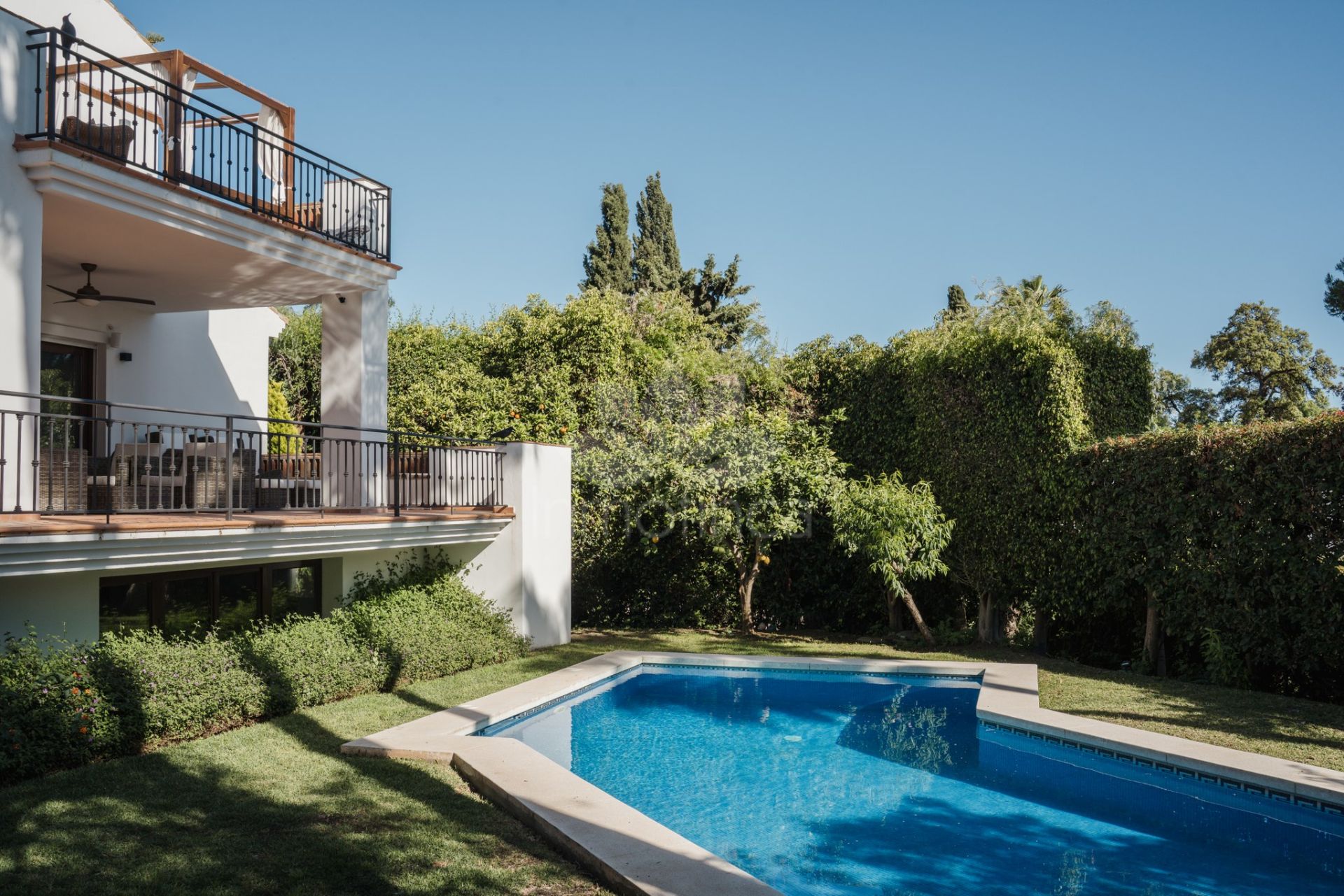 Villa in El Rosario, Marbella
