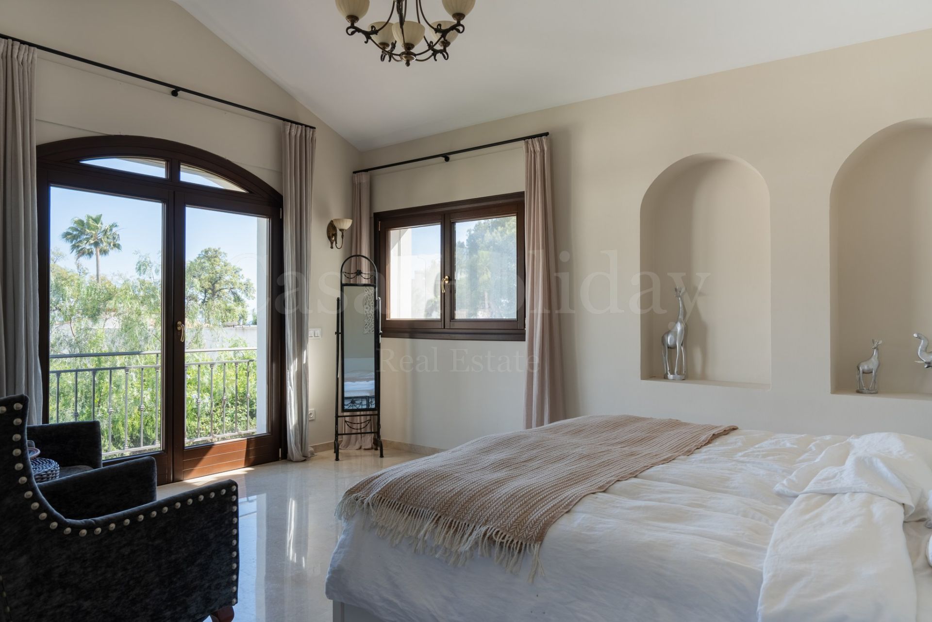 Villa in El Rosario, Marbella