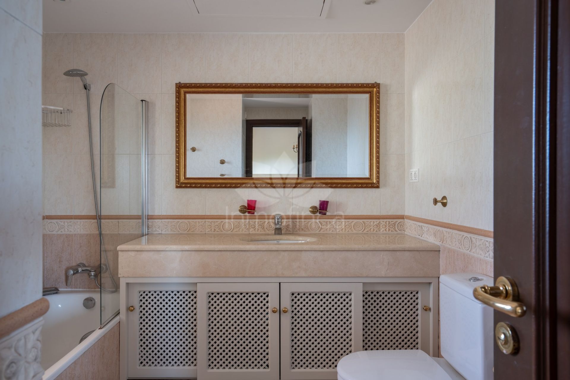 Villa in El Rosario, Marbella
